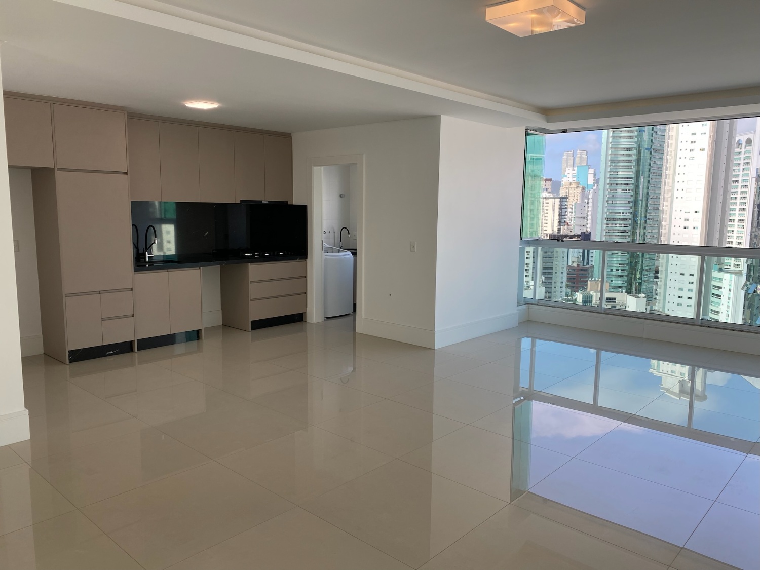 Apartamento no Edifício San Carlo Residence em Balneário Camboriú - foto 5