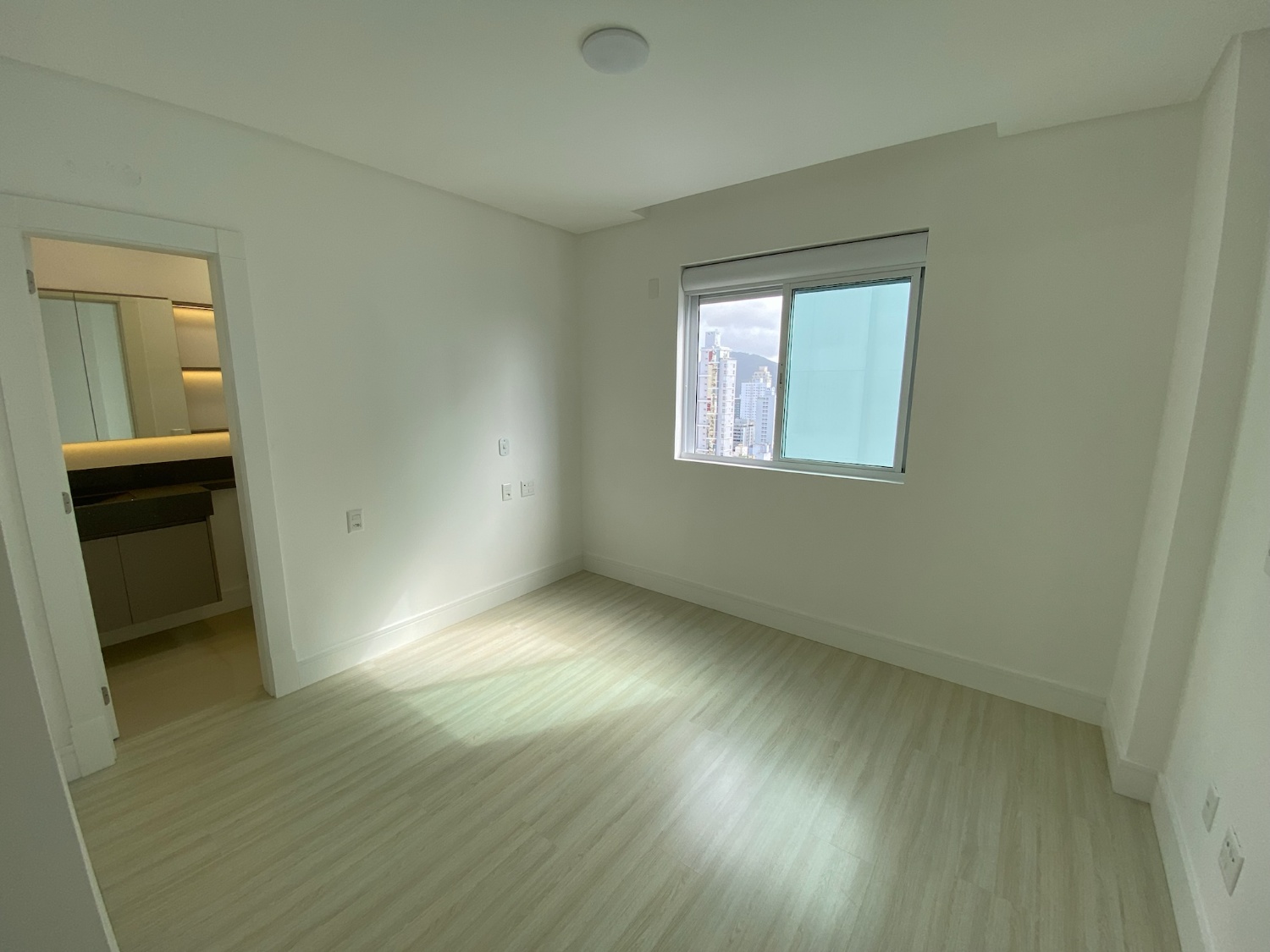 Apartamento no Edifício San Carlo Residence em Balneário Camboriú - foto 30