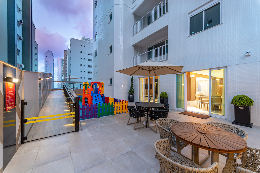 Apartamento no Edifício San Carlo Residence em Balneário Camboriú - foto 48