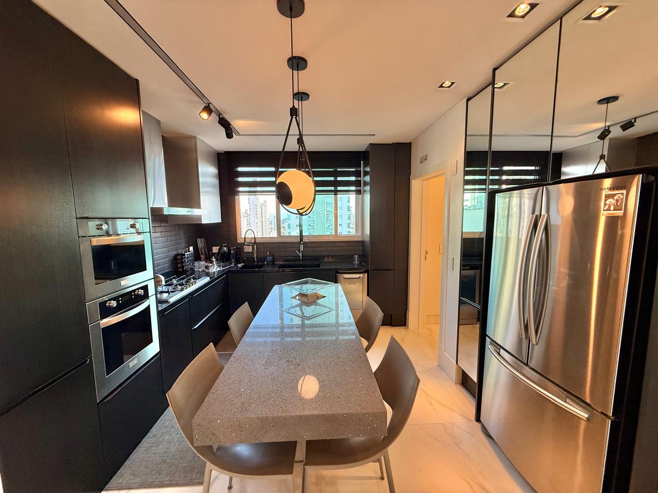 Apartamento no Edifício Le Portier em Balneário Camboriú - foto 4
