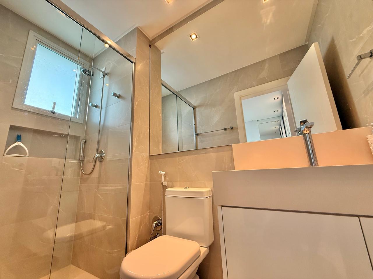 Apartamento no Edifício Le Portier em Balneário Camboriú - foto 15