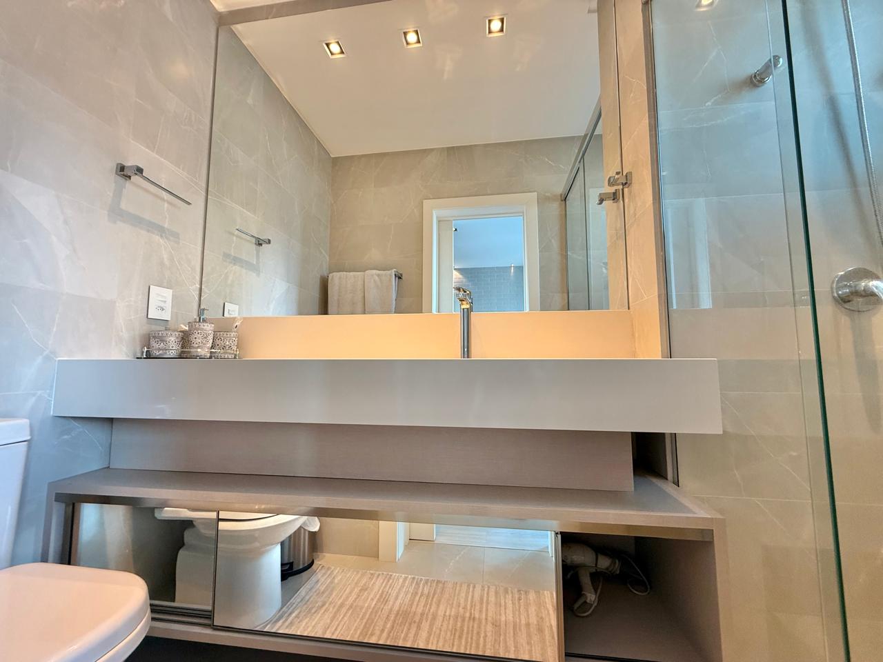 Apartamento no Edifício Le Portier em Balneário Camboriú - foto 16