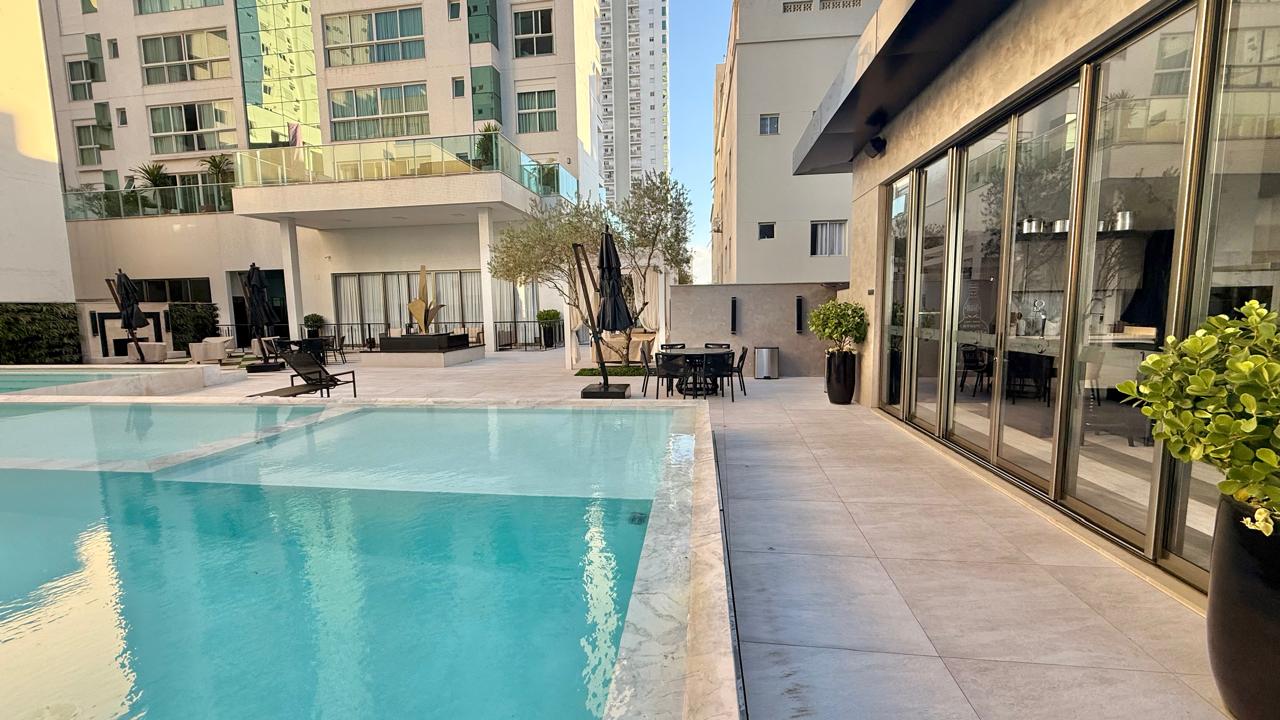 Apartamento no Edifício Le Portier em Balneário Camboriú - foto 20