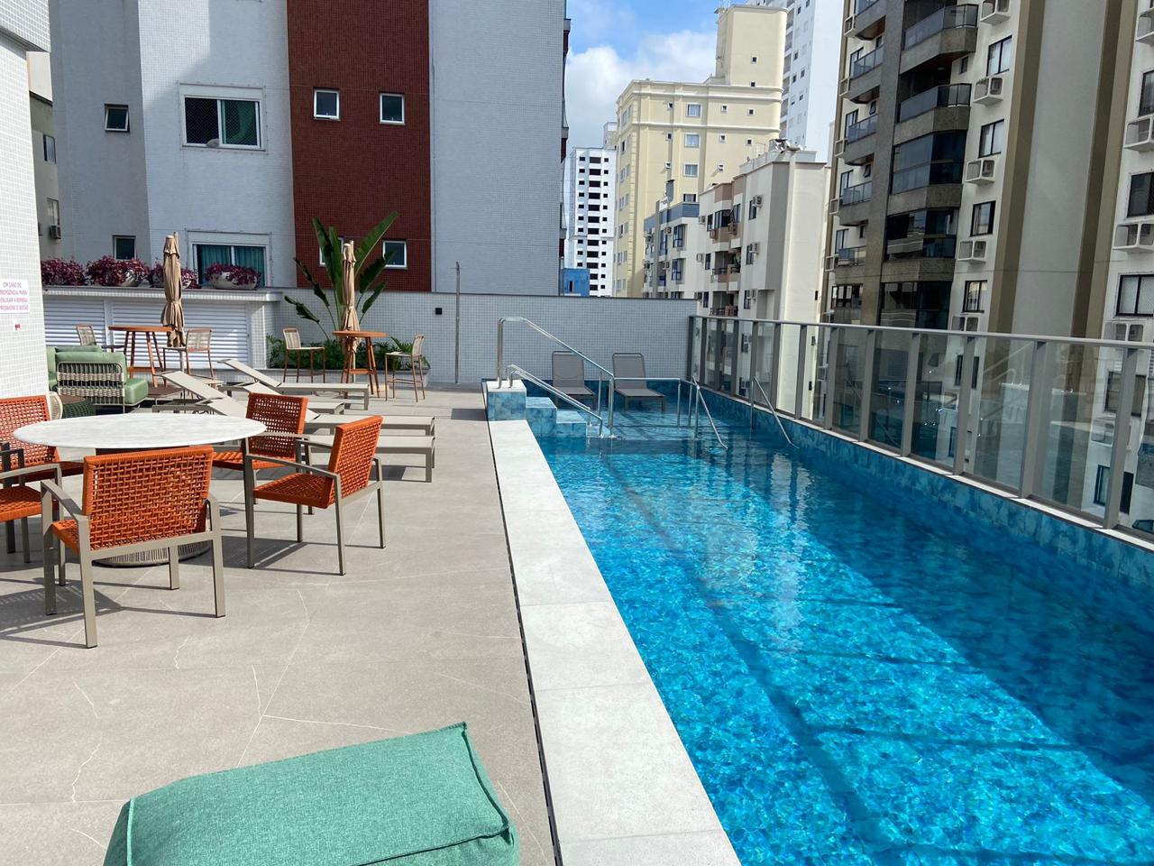 Apartamento no Edifício Torre de Mallorca em Balneário Camboriú - foto 13