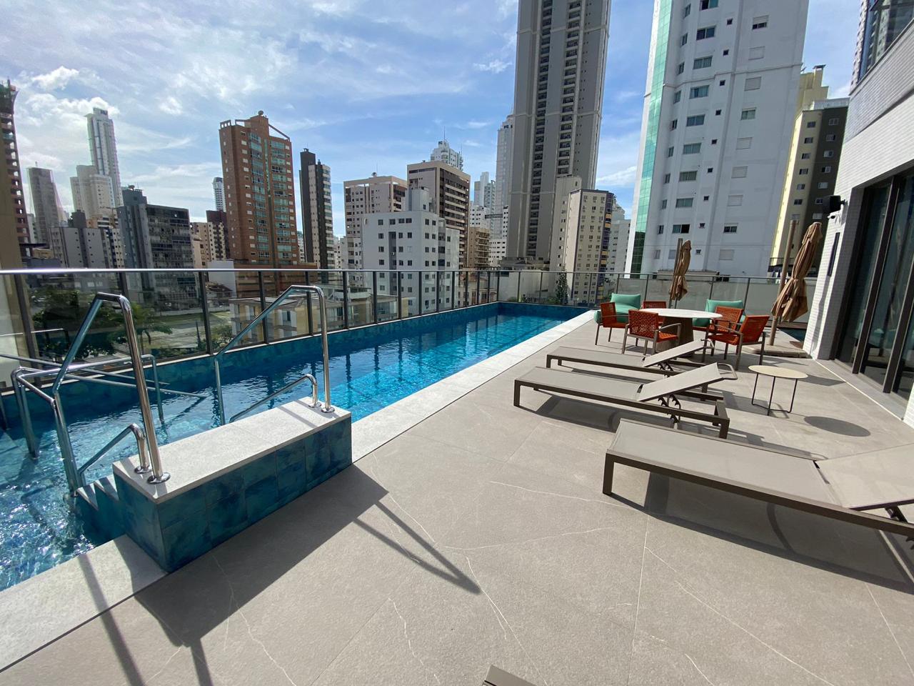 Apartamento no Edifício Torre de Mallorca em Balneário Camboriú - foto 15