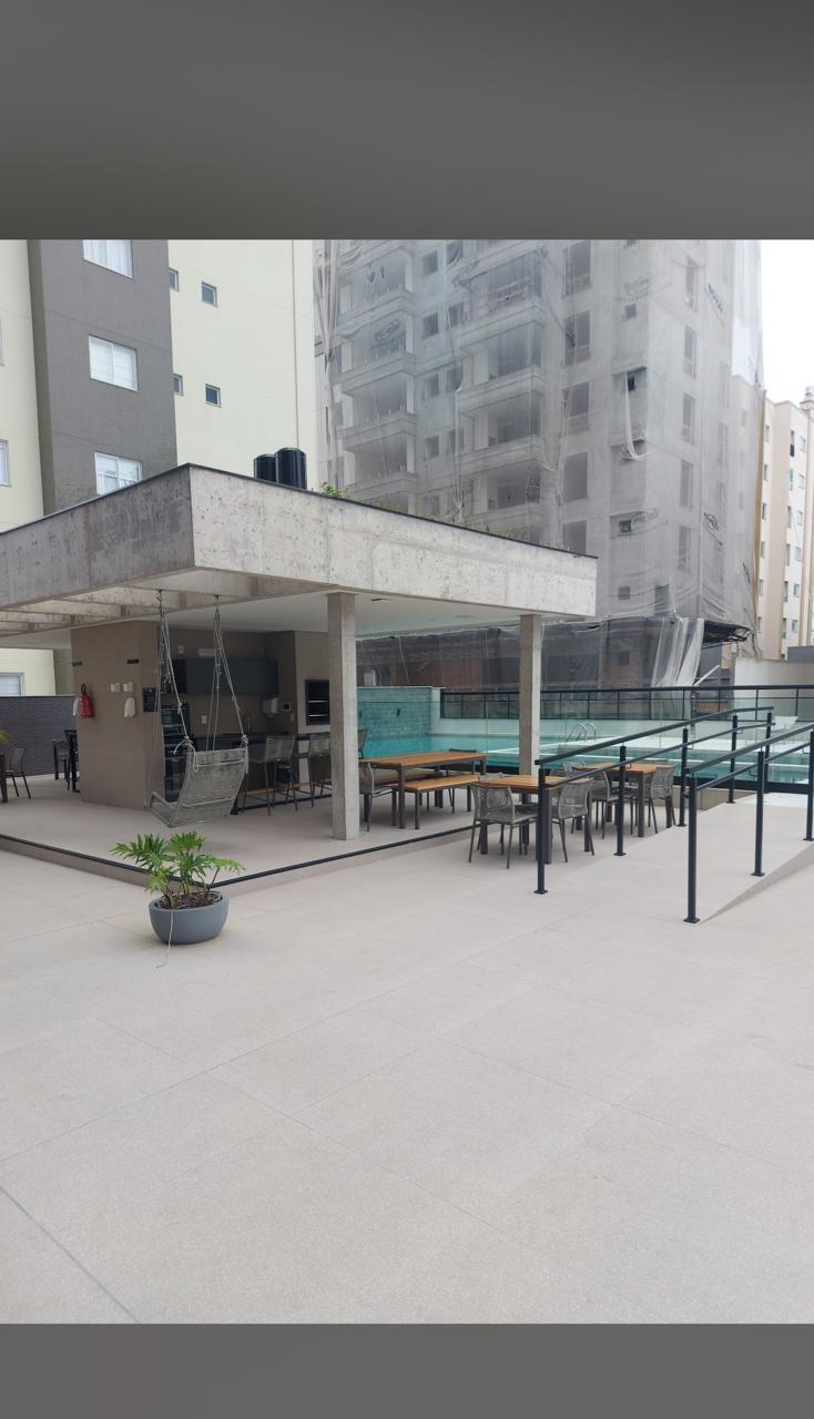 Apartamento no Edifício North Shore em Balneário Camboriú - foto 17