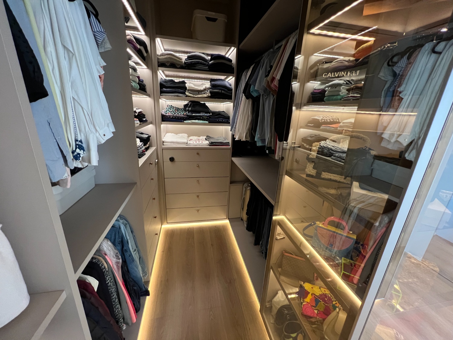 Apartamento no Edifício Millennium Palace em Balneário Camboriú - foto 15