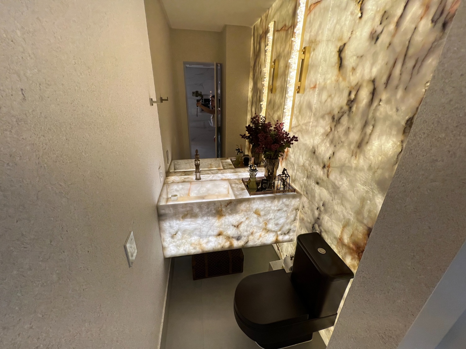 Apartamento no Edifício Millennium Palace em Balneário Camboriú - foto 19