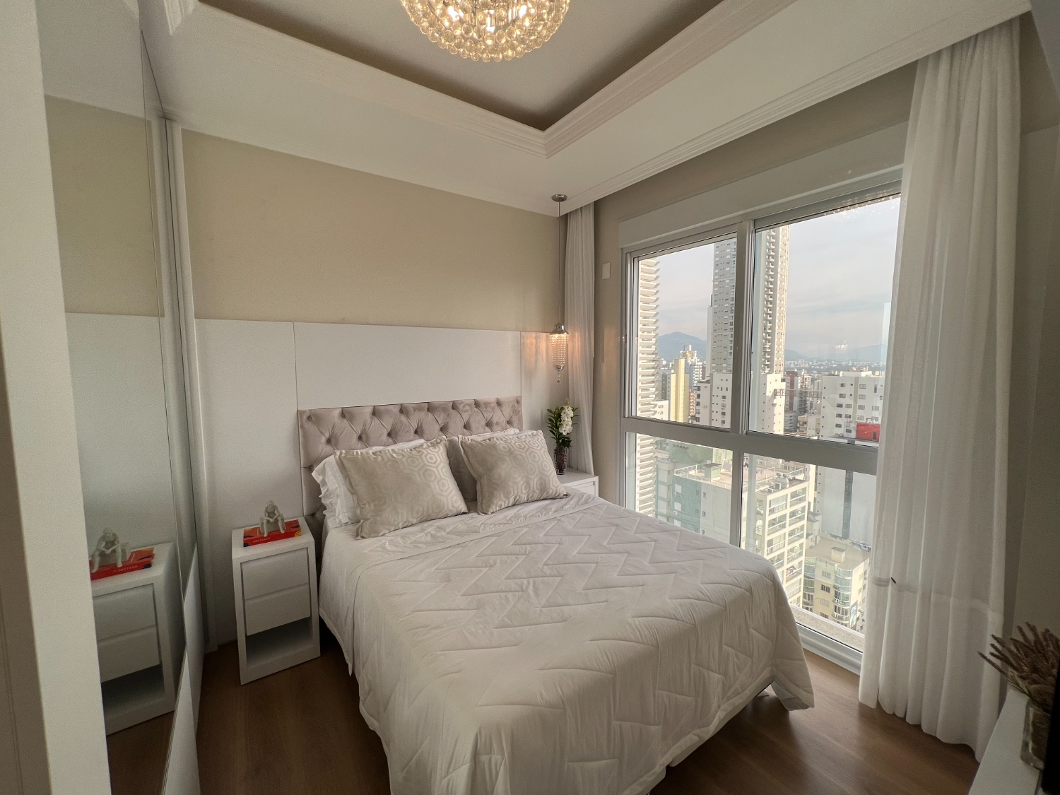 Apartamento no Edifício Millennium Palace em Balneário Camboriú - foto 22