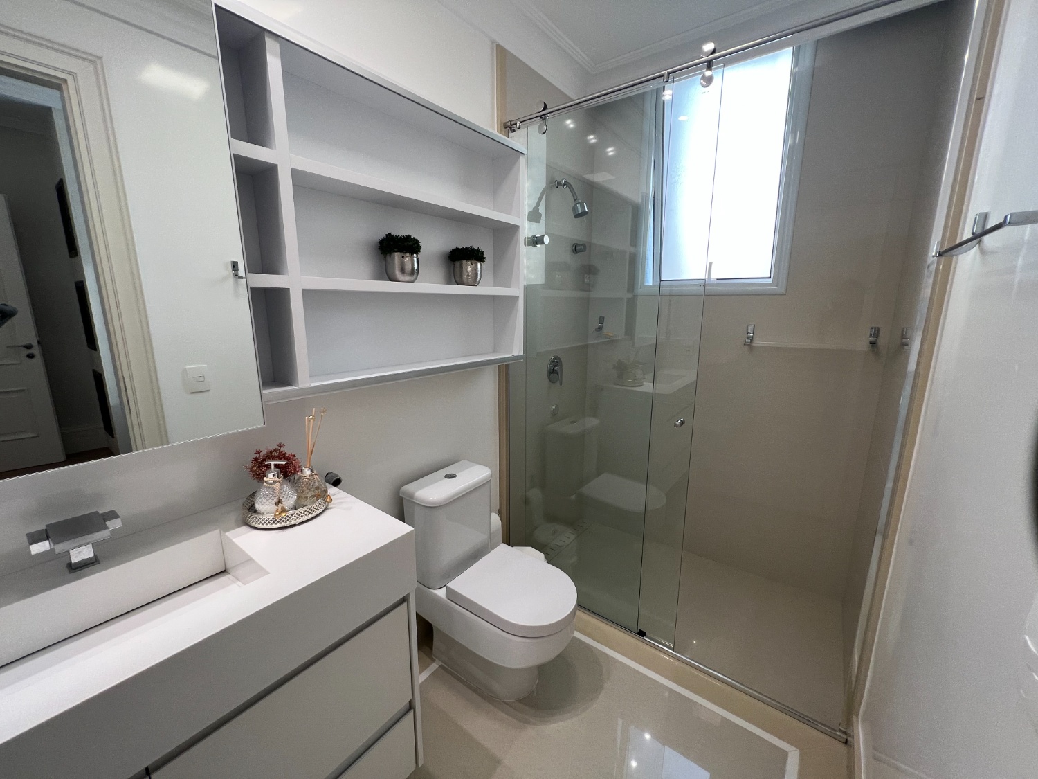 Apartamento no Edifício Millennium Palace em Balneário Camboriú - foto 23