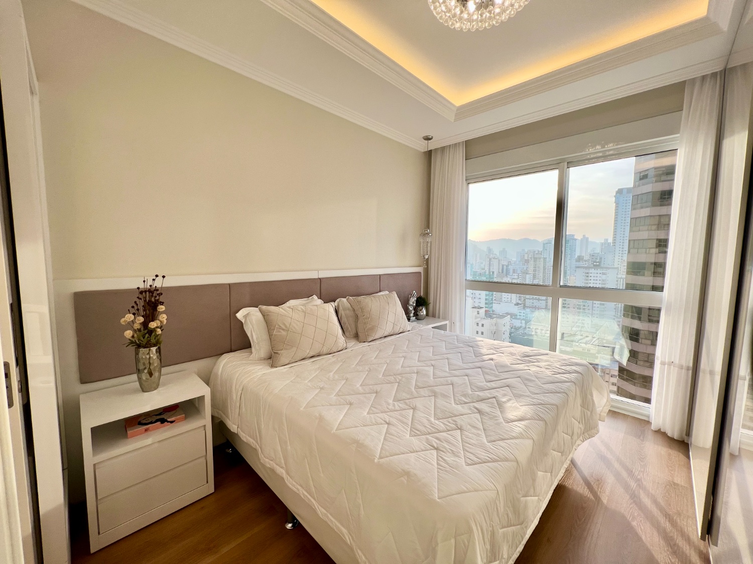 Apartamento no Edifício Millennium Palace em Balneário Camboriú - foto 24