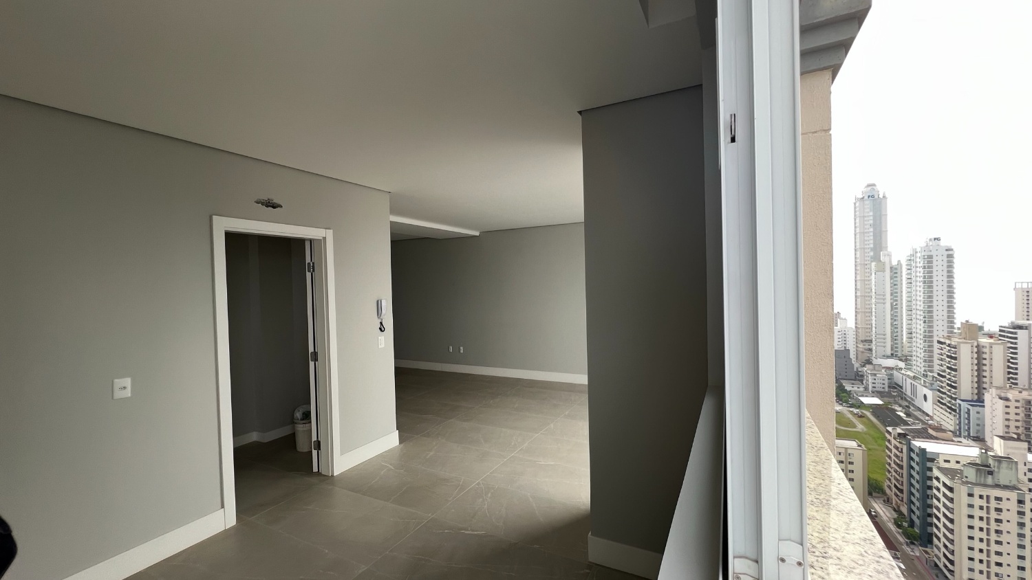 Apartamento no Edifício Città di Vinci em Balneário Camboriú - foto 8
