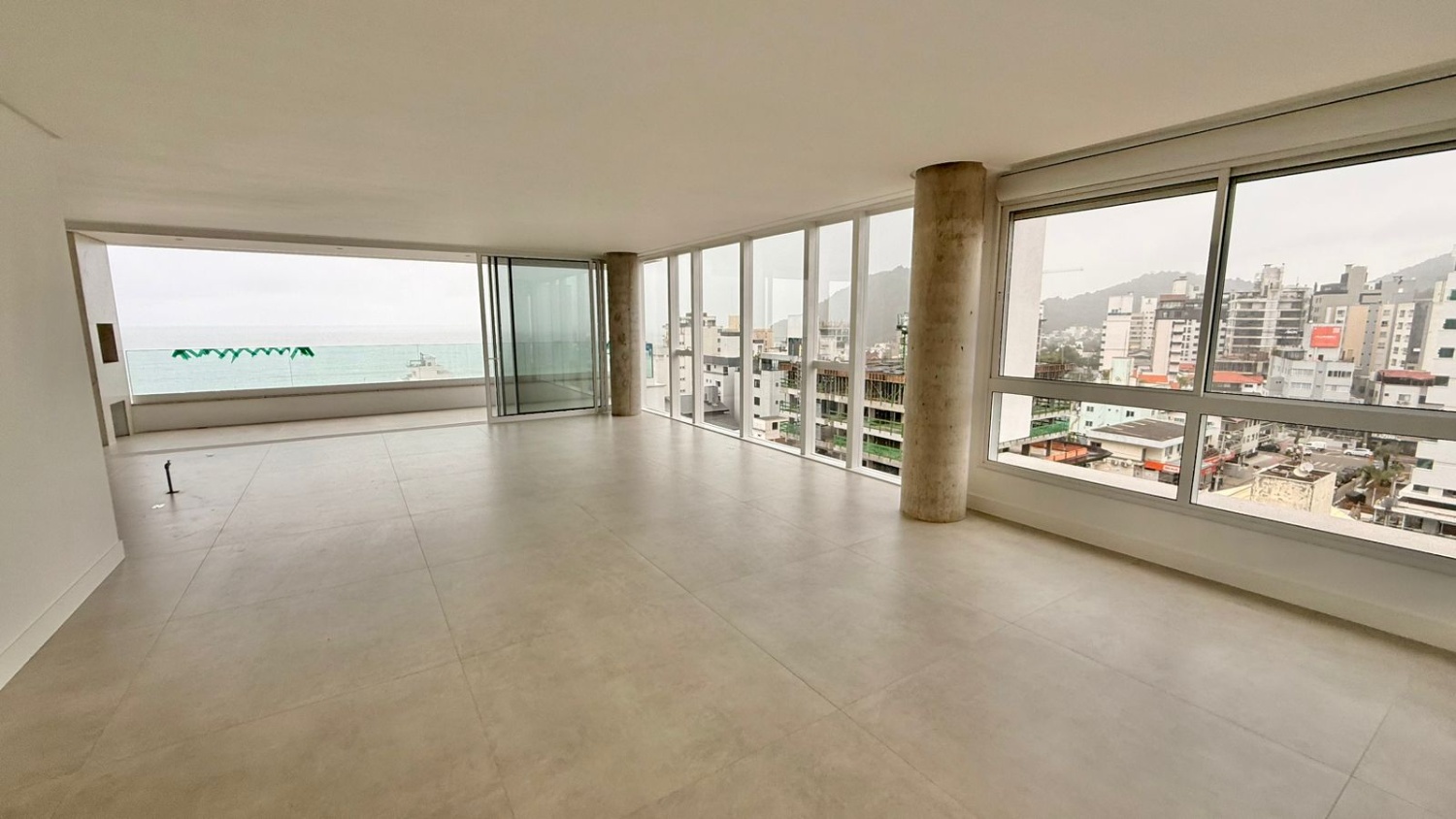 Apartamento no Edifício Riva na Praia Brava - foto 5