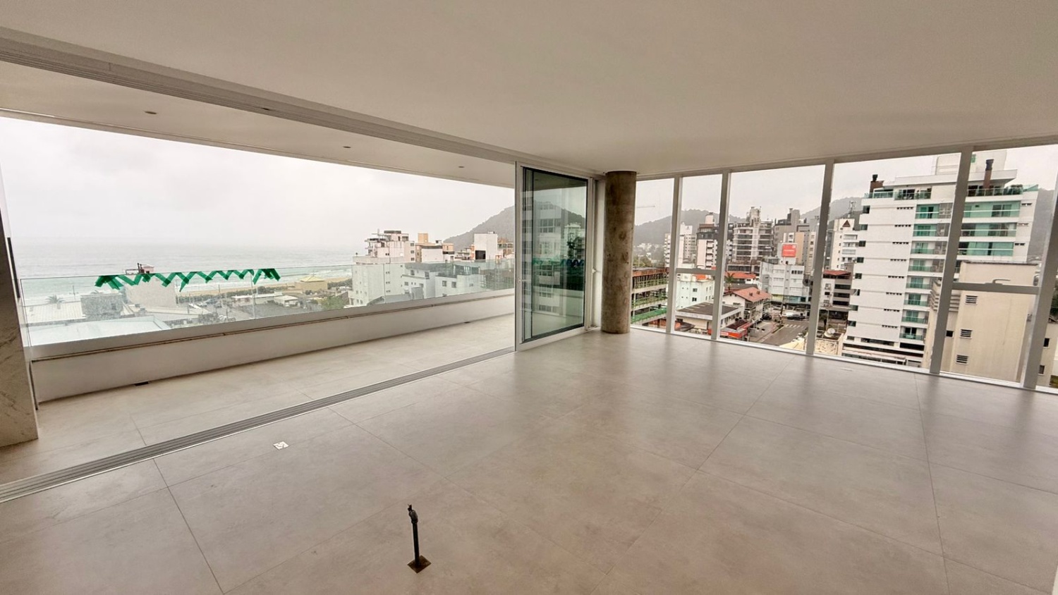 Apartamento no Edifício Riva na Praia Brava - foto 7