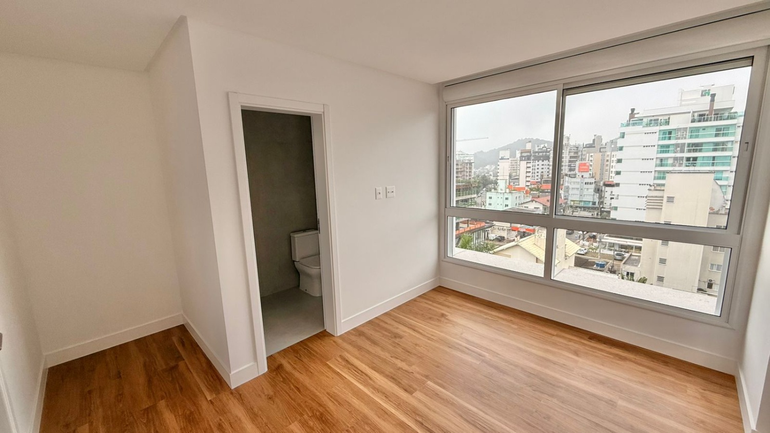 Apartamento no Edifício Riva na Praia Brava - foto 18
