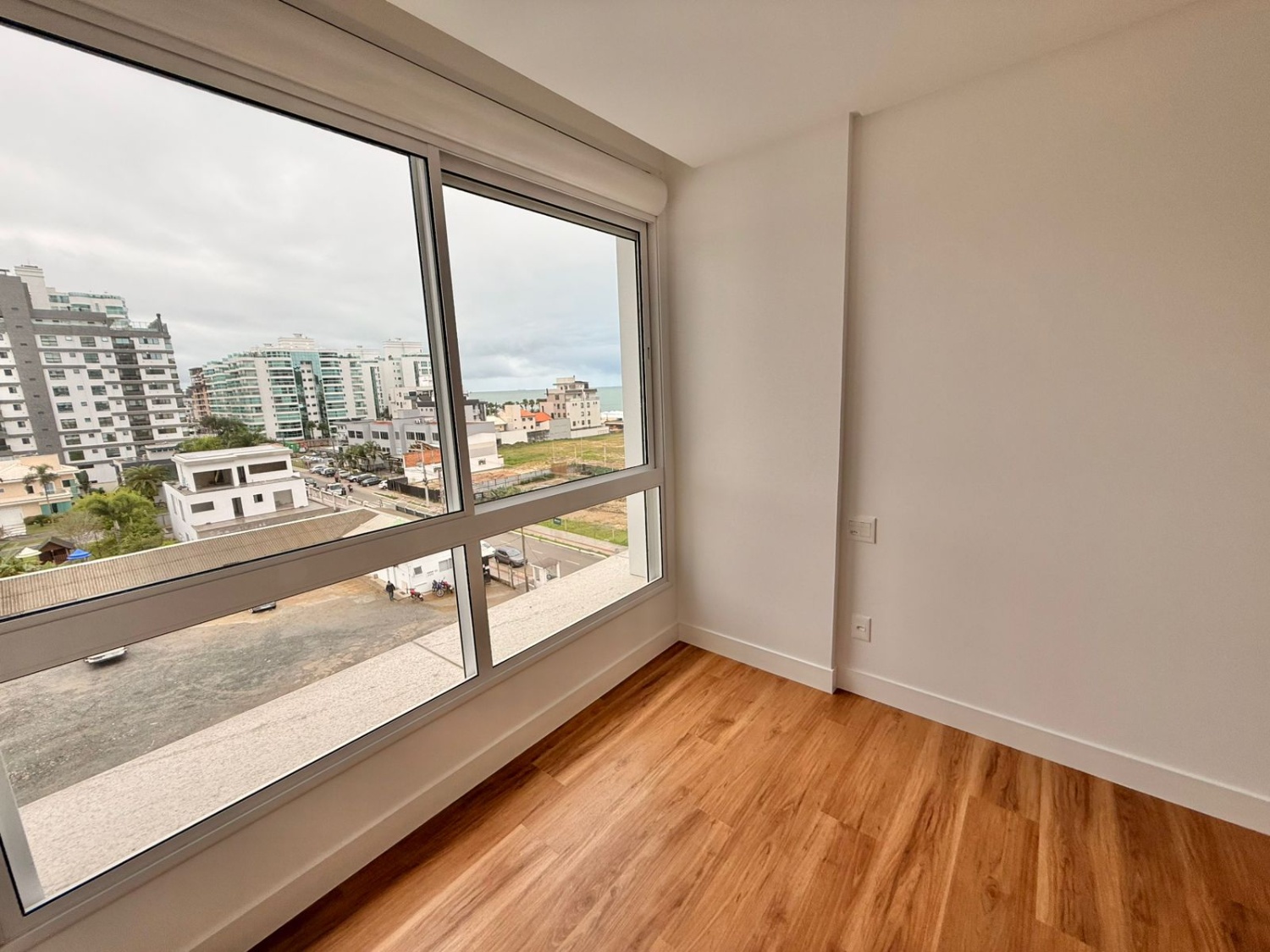 Apartamento no Edifício Riva na Praia Brava - foto 9