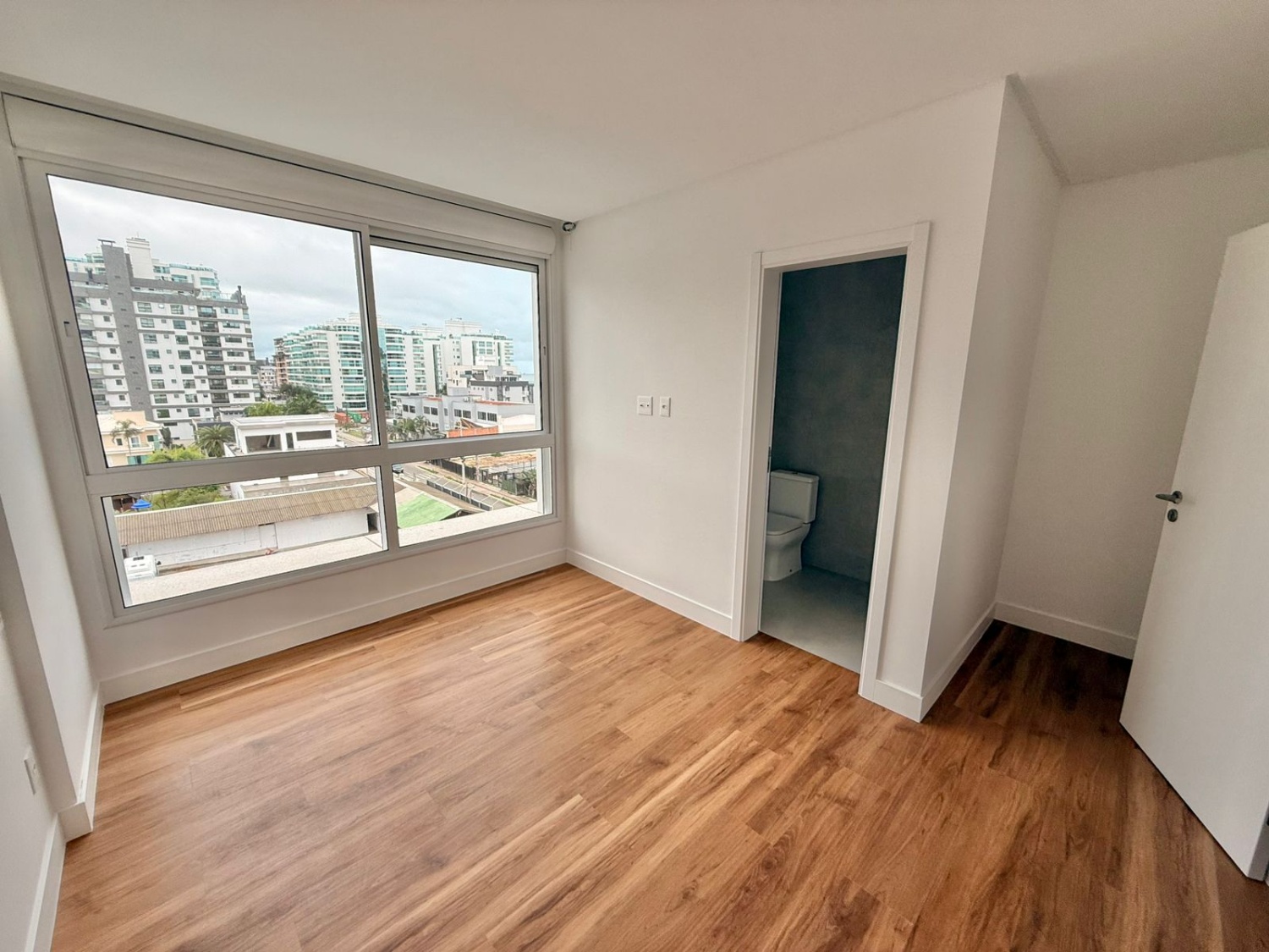 Apartamento no Edifício Riva na Praia Brava - foto 15