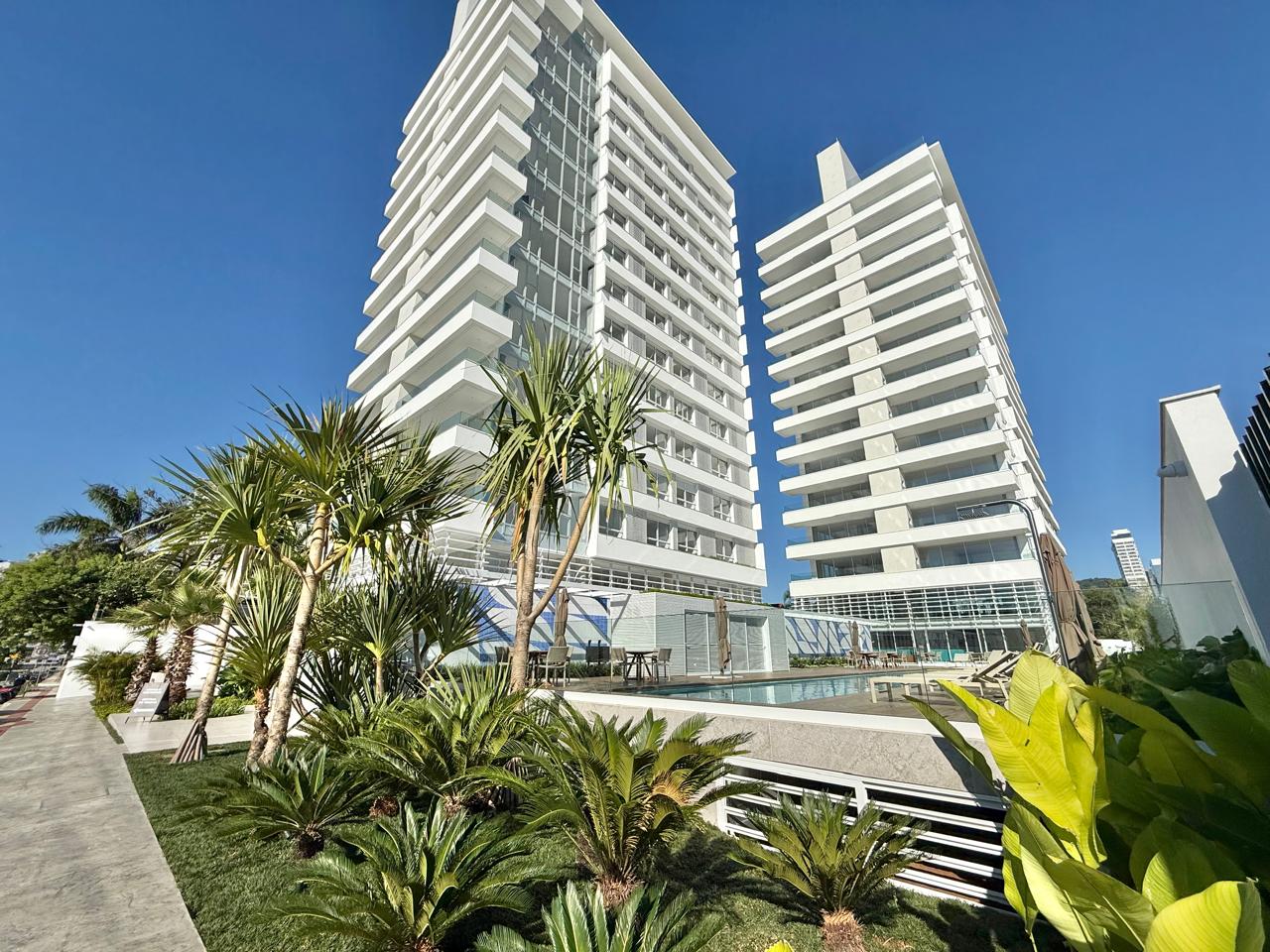 Apartamento no Edifício Riva na Praia Brava - foto 16