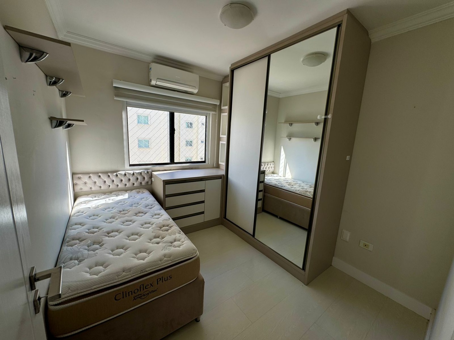 Apartamento no Edifício Emmanuel Residence em Balneário Camboriú - foto 6