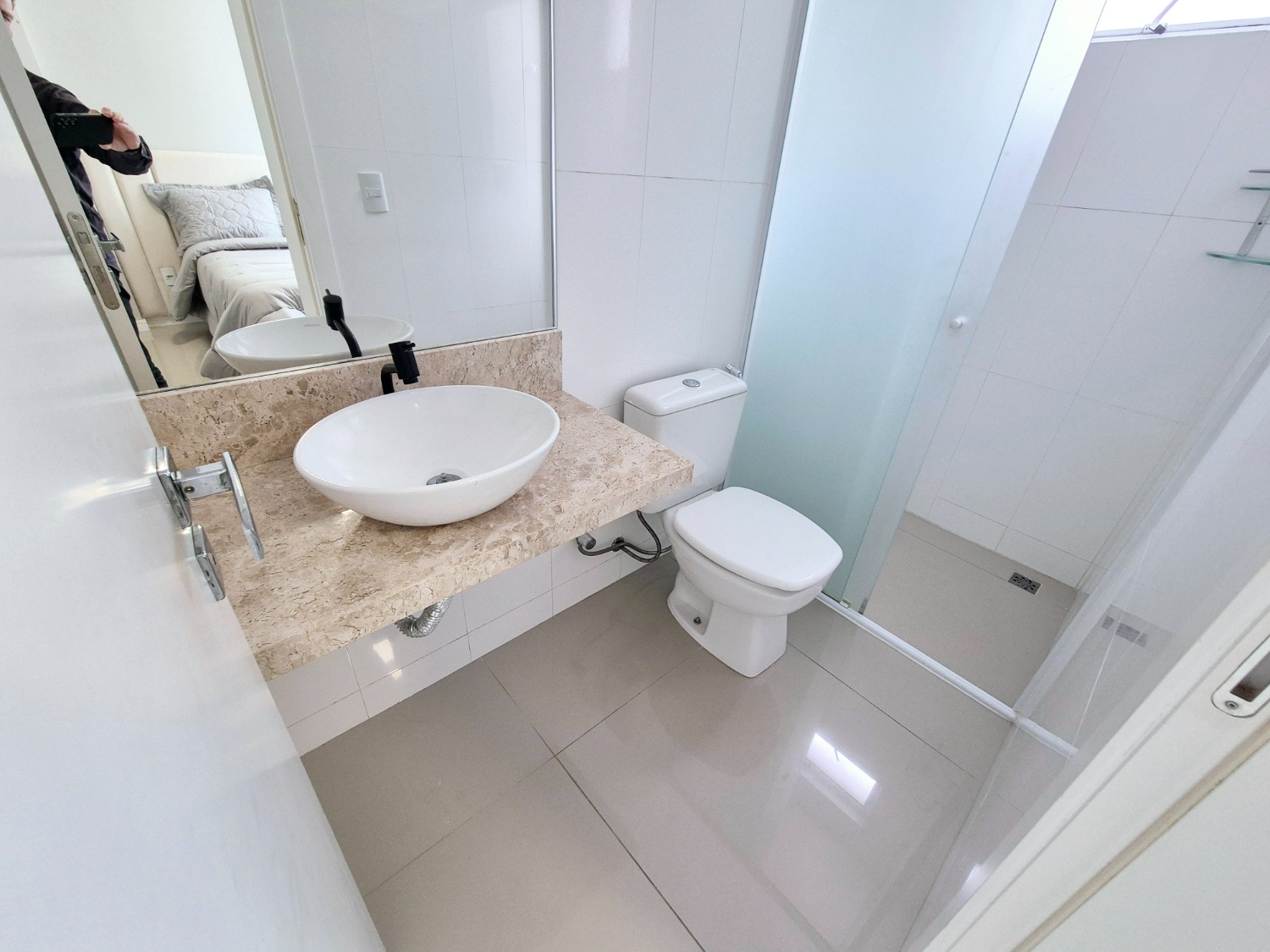 Apartamento no Edifício Puerto Chicama no Centro de Balneário Camboriú - foto 10