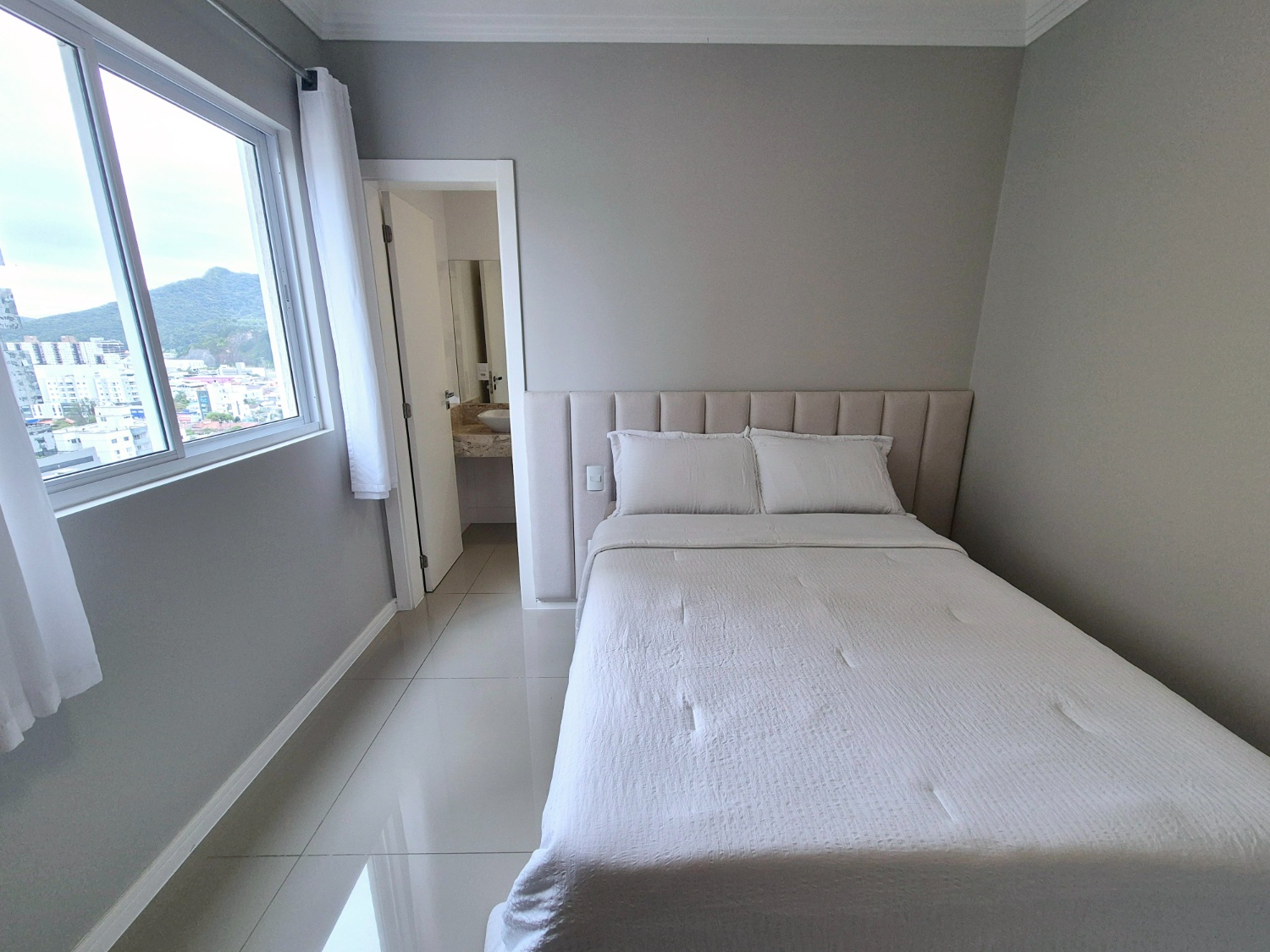 Apartamento no Edifício Puerto Chicama no Centro de Balneário Camboriú - foto 11