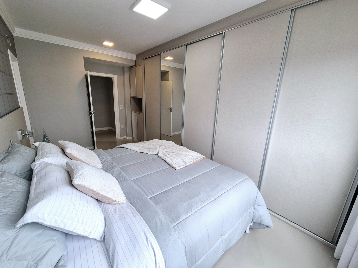 Apartamento no Edifício Puerto Chicama no Centro de Balneário Camboriú - foto 15