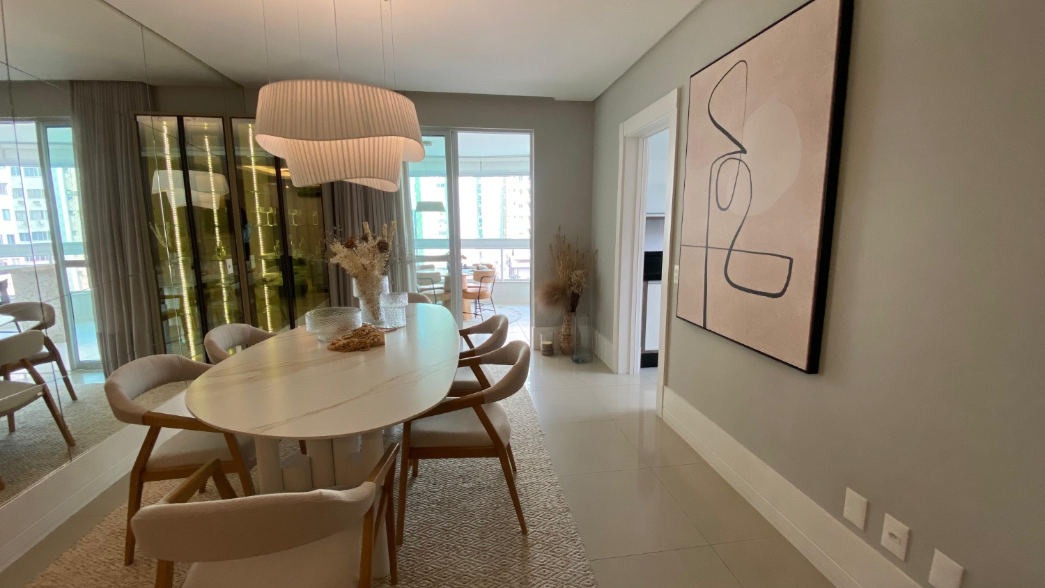 Apartamento no Edifício Dimora Del Sole em Balneário Camboriú - foto 2