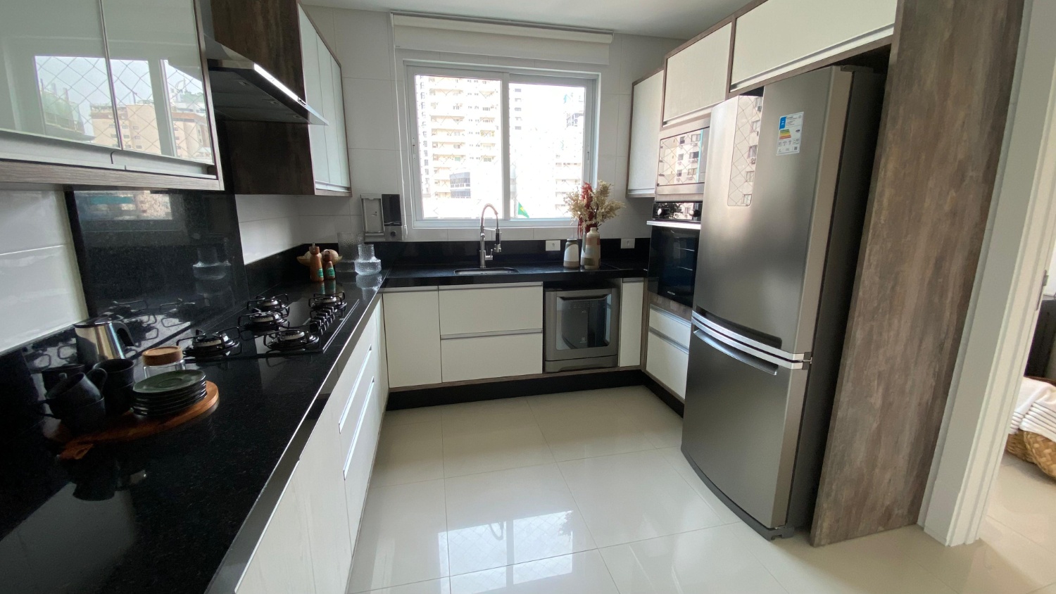 Apartamento no Edifício Dimora Del Sole em Balneário Camboriú - foto 5