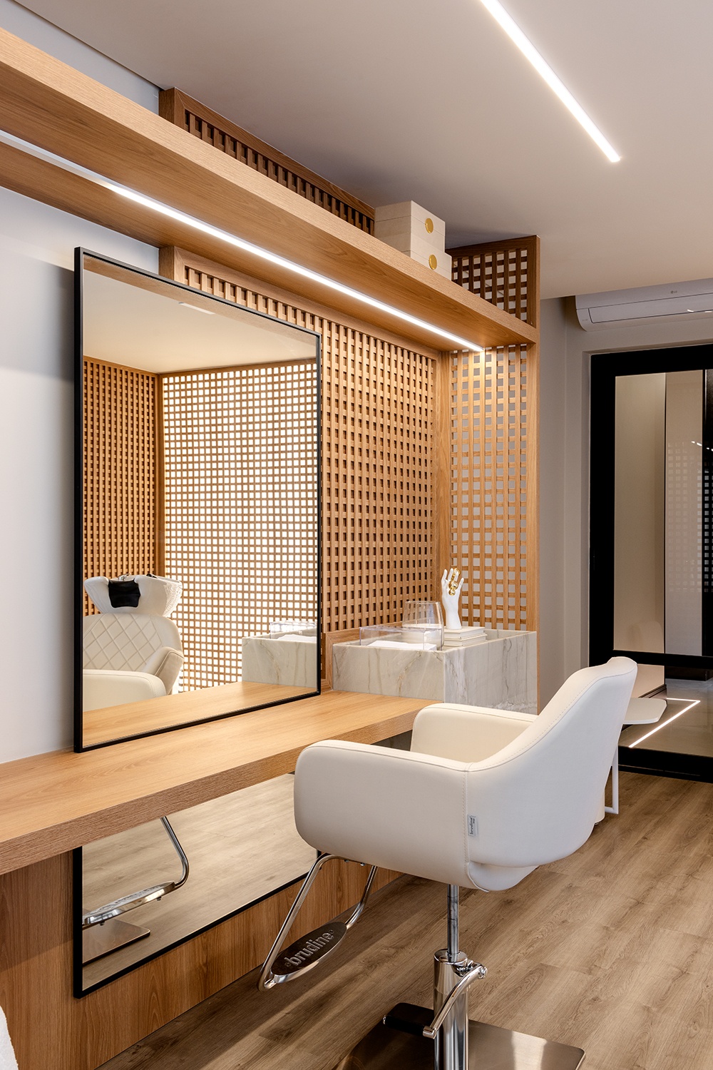 Apartamento no Edifício SoHo Village no centro de Balneário Camboriú - foto 15