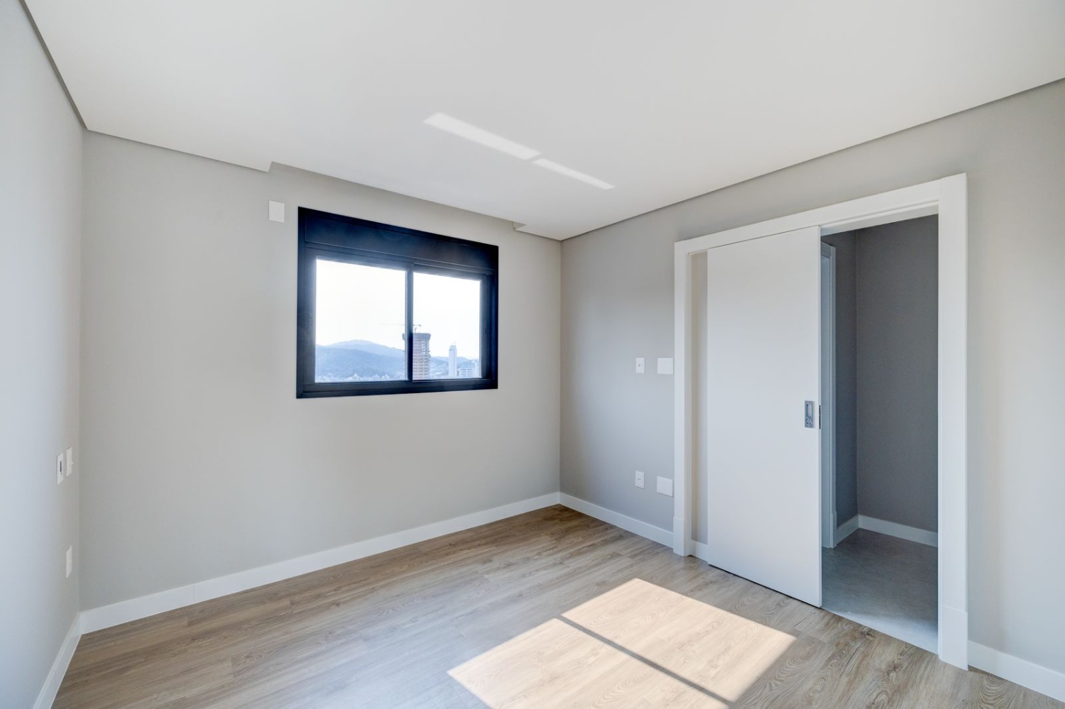 Apartamento no Edifício SoHo Village no centro de Balneário Camboriú - foto 34
