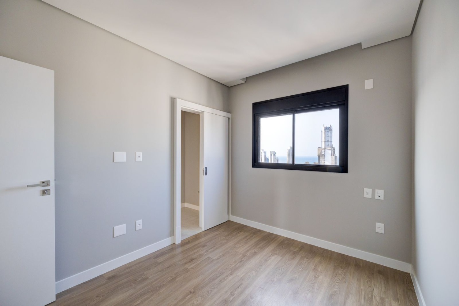 Apartamento no Edifício SoHo Village no centro de Balneário Camboriú - foto 35