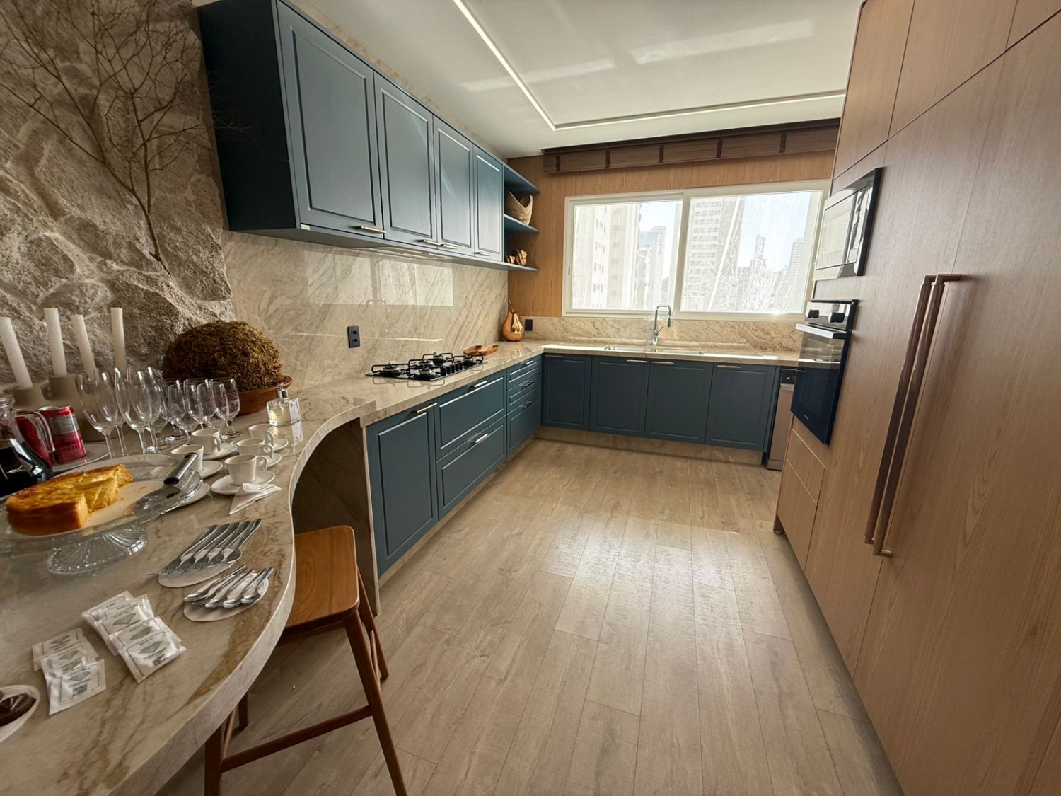Apartamento no Edifício Crystal Tower em Balneário Camboriú - foto 6