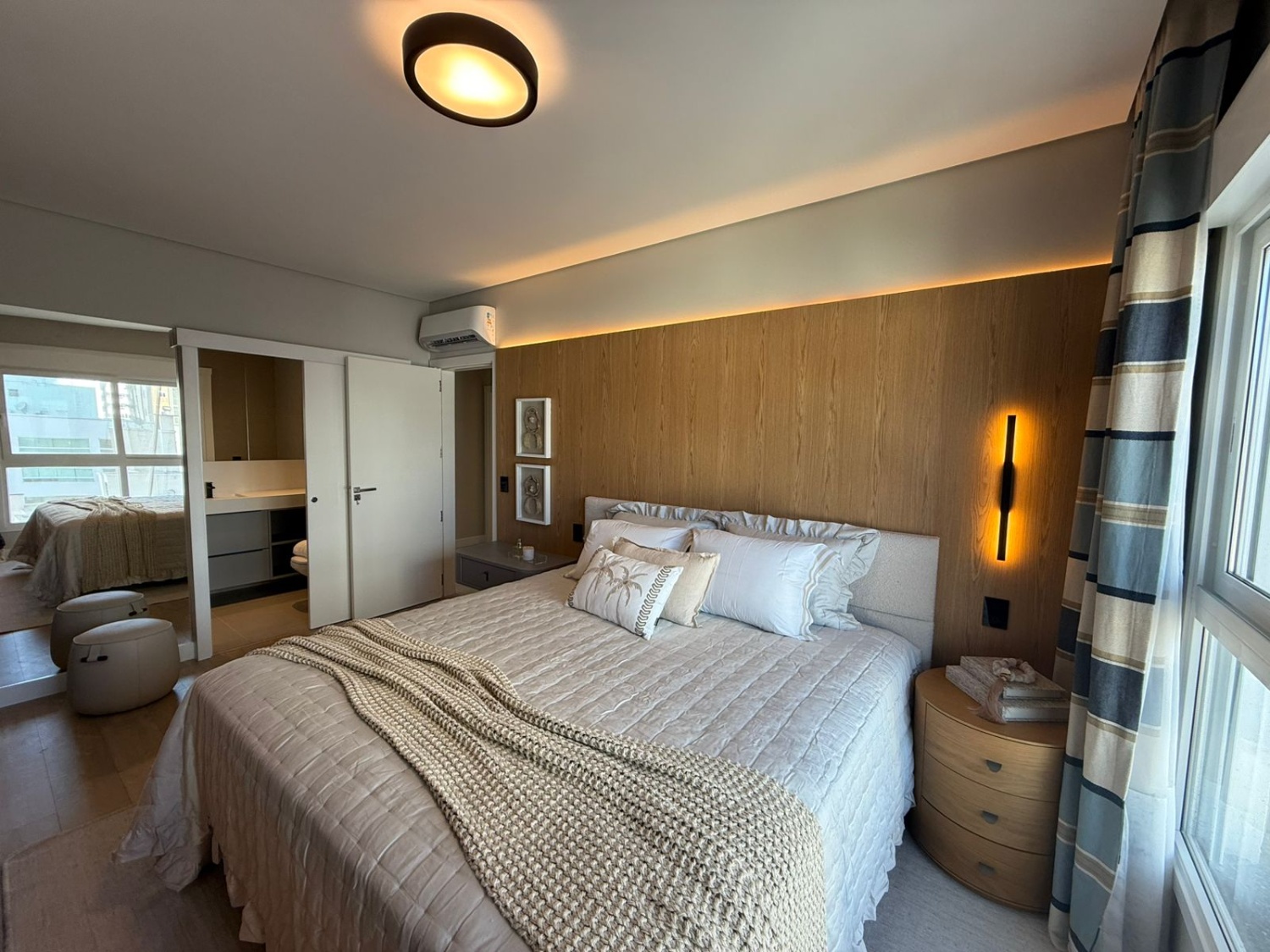 Apartamento no Edifício Crystal Tower em Balneário Camboriú - foto 14