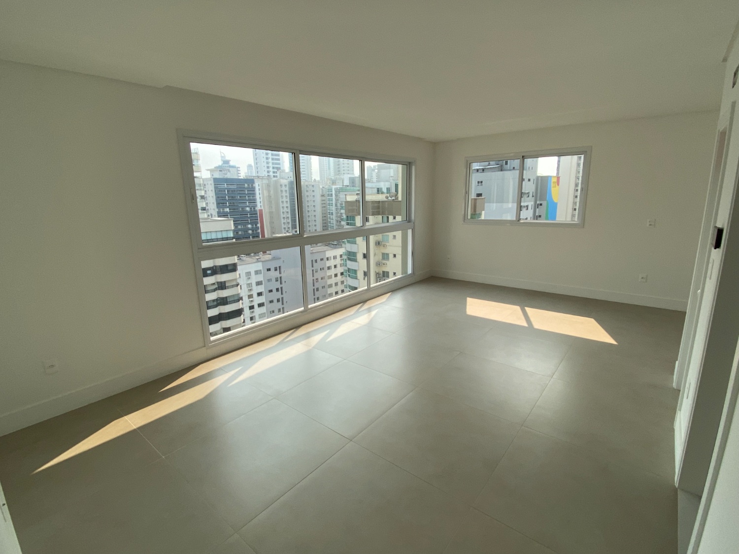 Apartamento no Edifício Santelmo no Centro de Balneário Camboriú - foto 4
