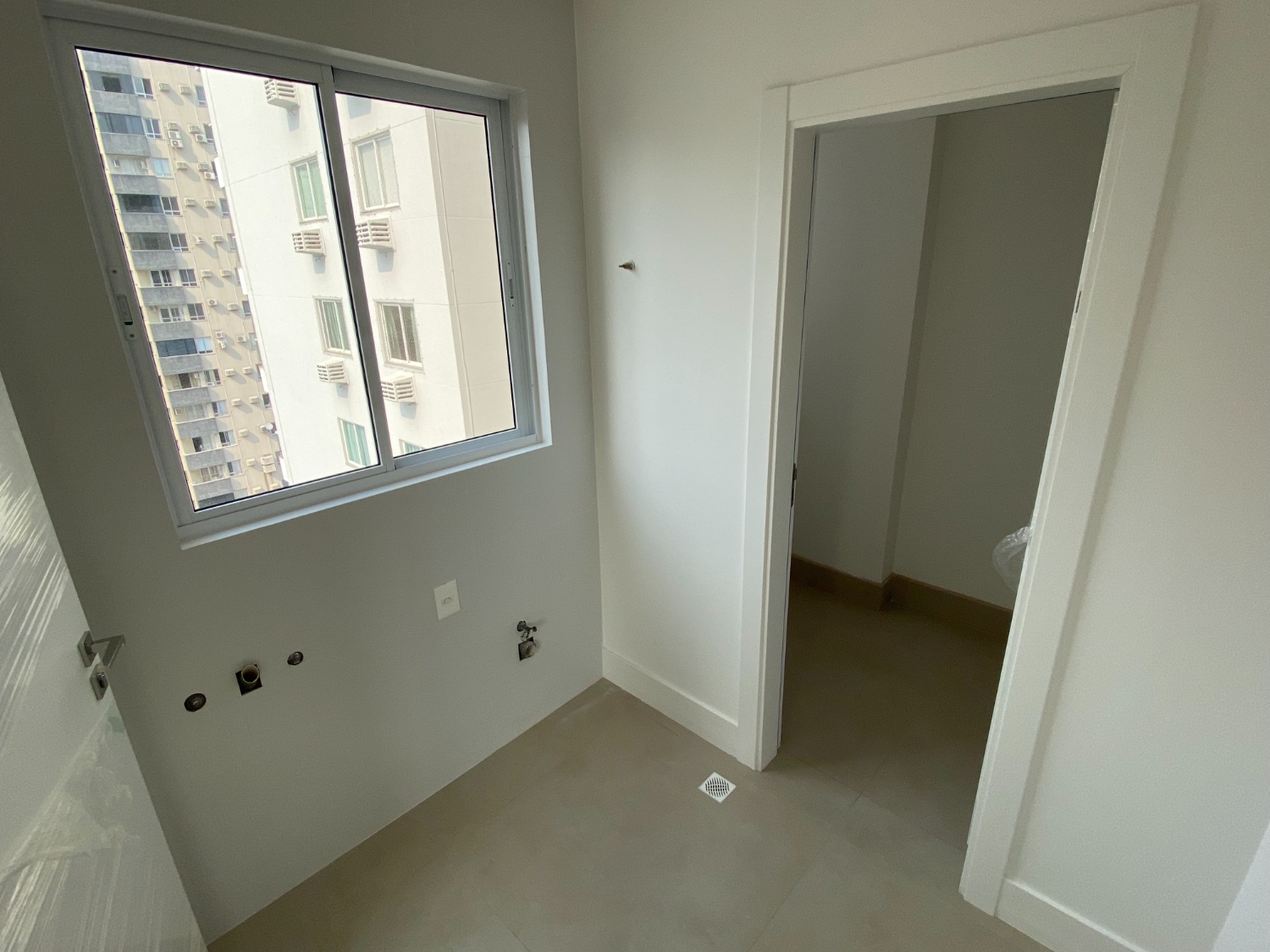 Apartamento no Edifício Santelmo no Centro de Balneário Camboriú - foto 8
