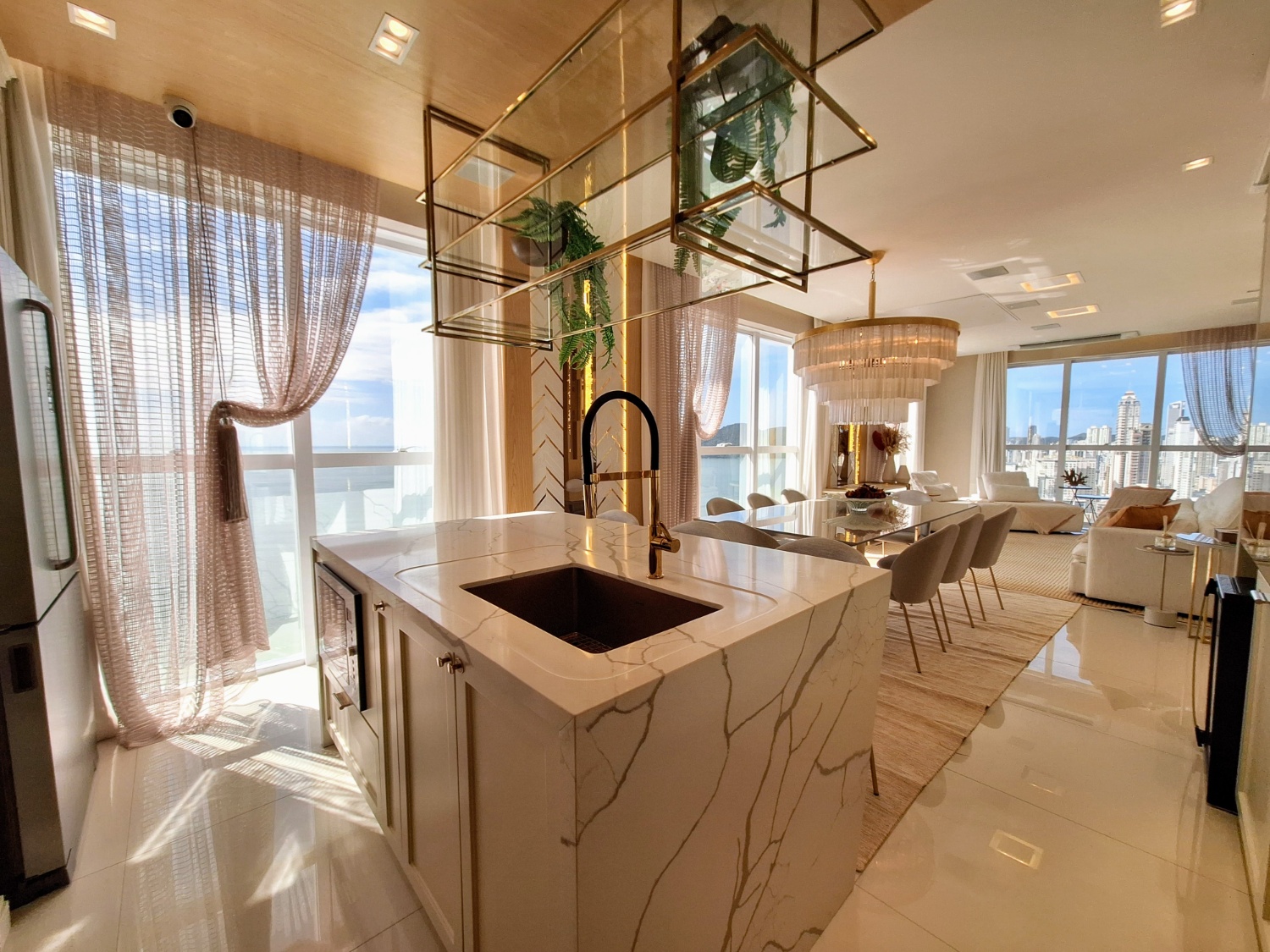 Apartamento no Edifício Le Visage Divinite em Balneário Camboriú - foto 6