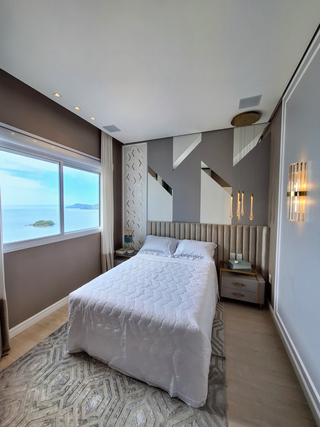 Apartamento no Edifício Le Visage Divinite em Balneário Camboriú - foto 11