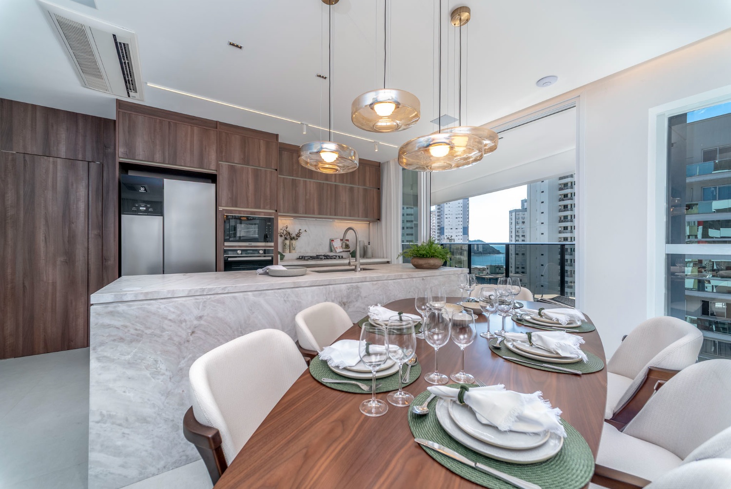 Apartamento no Ed. Cyano Mare em Balneário Camboriú - foto 5