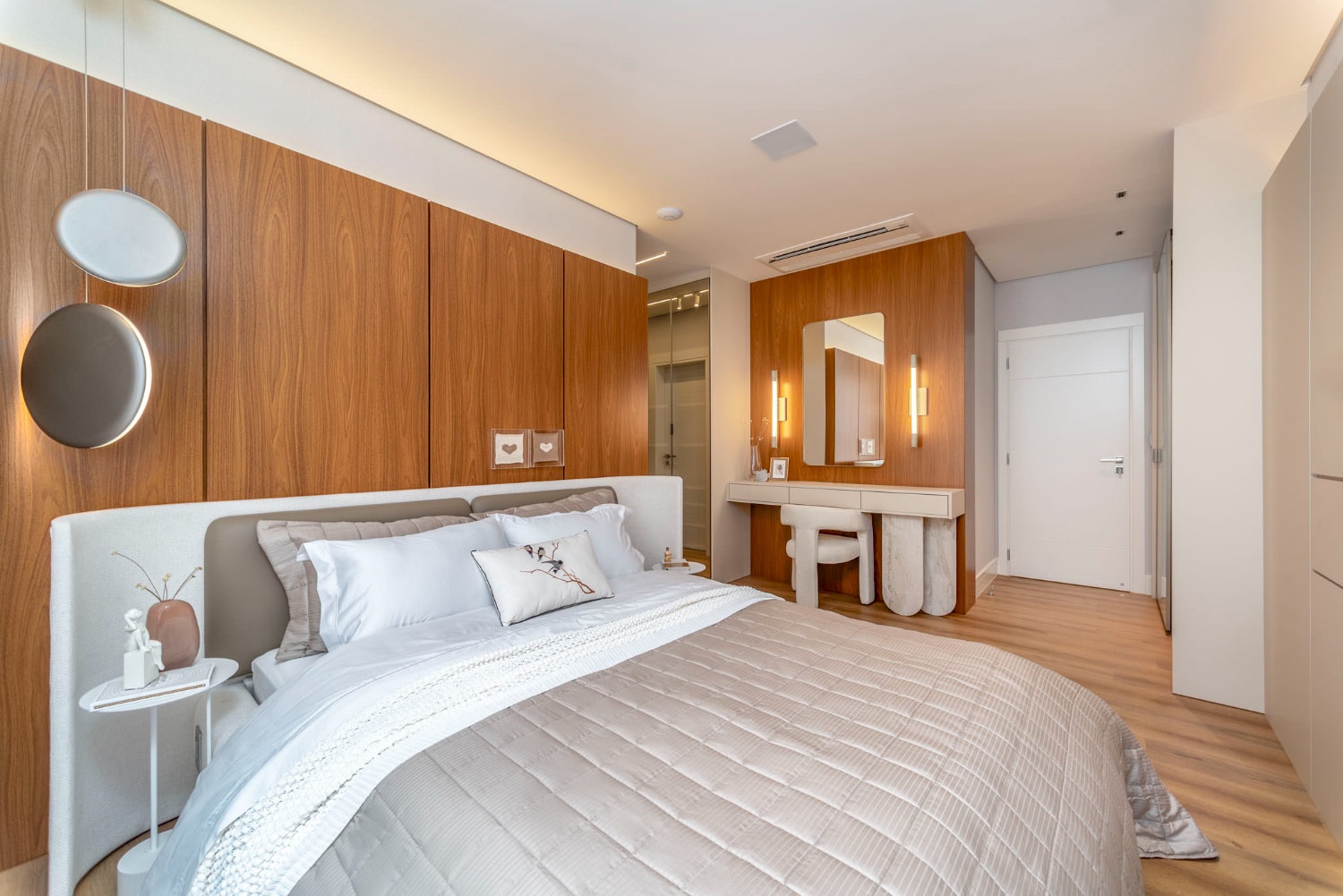 Apartamento no Ed. Cyano Mare em Balneário Camboriú - foto 24