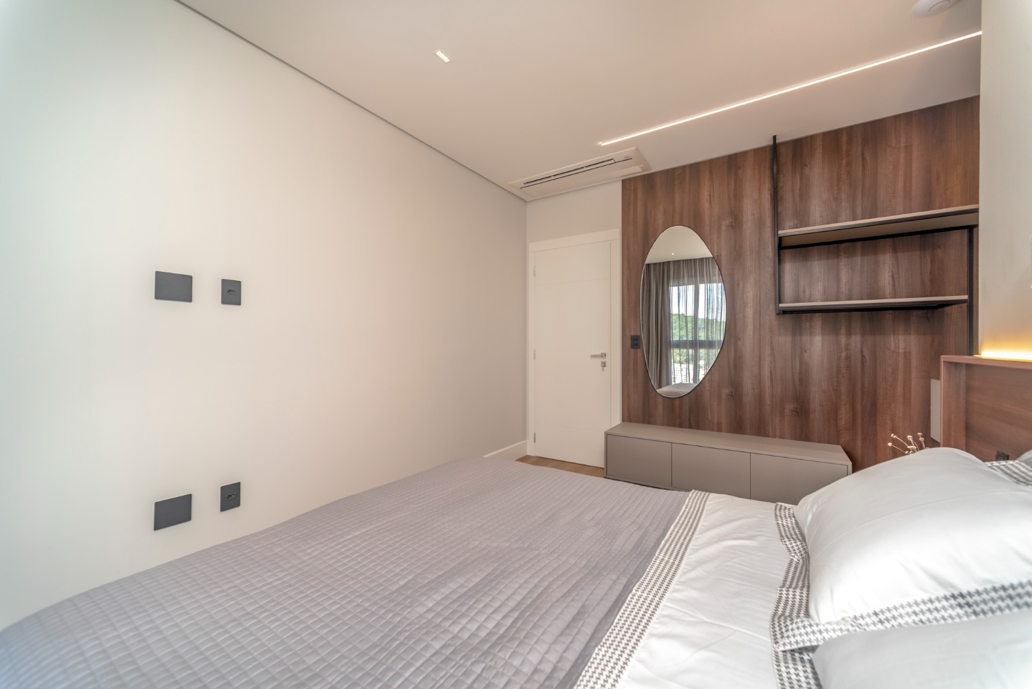 Apartamento no Ed. Cyano Mare em Balneário Camboriú - foto 29