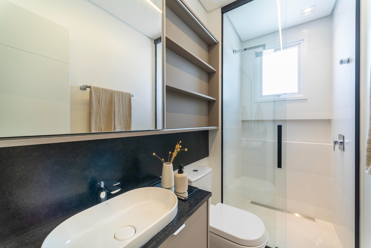 Apartamento no Ed. Cyano Mare em Balneário Camboriú - foto 30