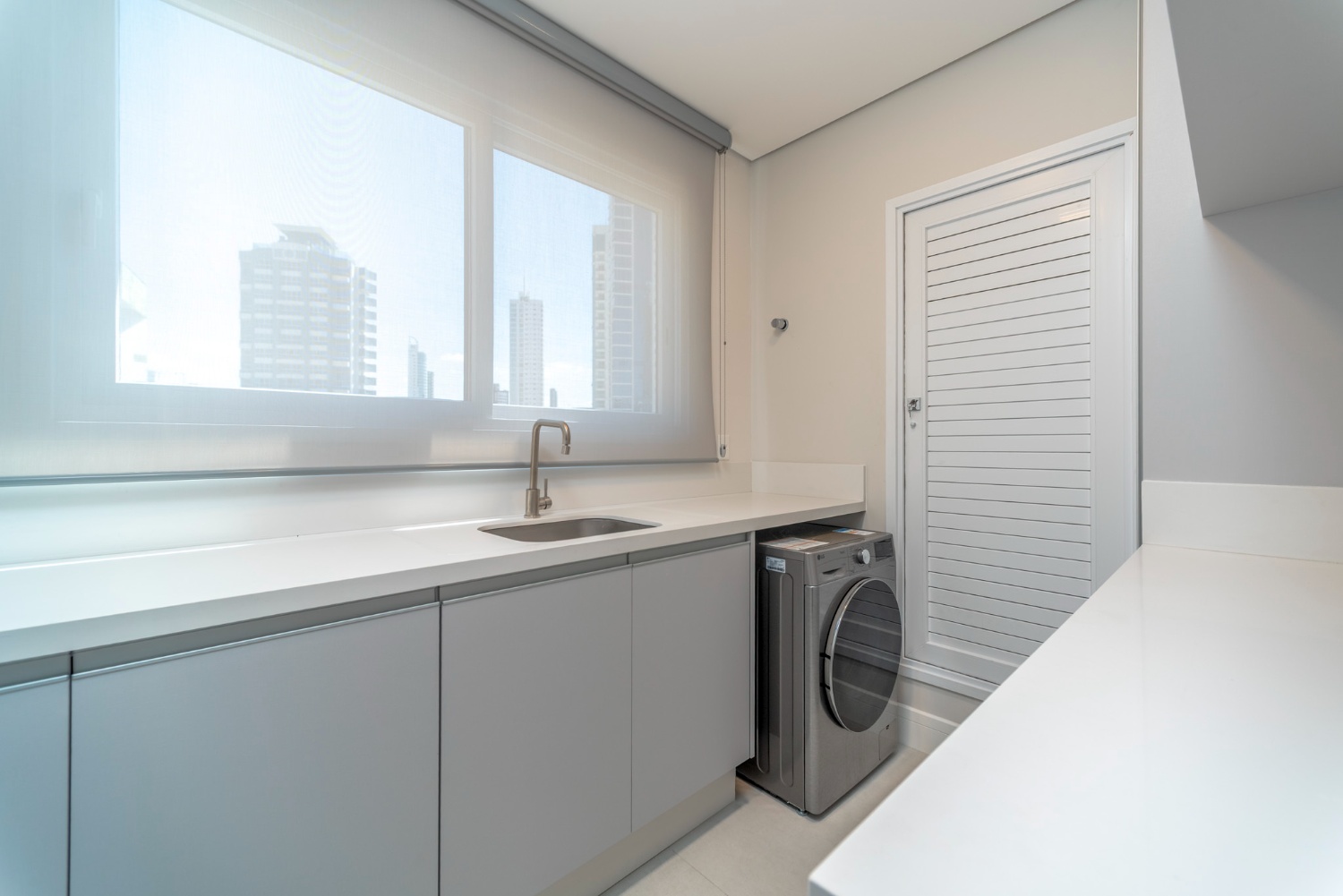 Apartamento no Ed. Cyano Mare em Balneário Camboriú - foto 36