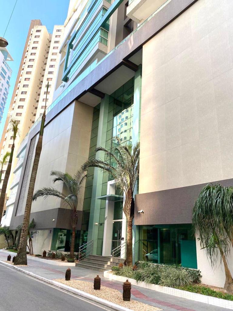 Apartamento Diferenciado com Terraço no Ed. Palm Beach em Balneário Camboriú - foto 10