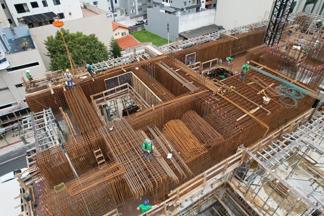 Apartamento no Edifício Maison Selenitá Residence em Balneário Camboriú - foto 5