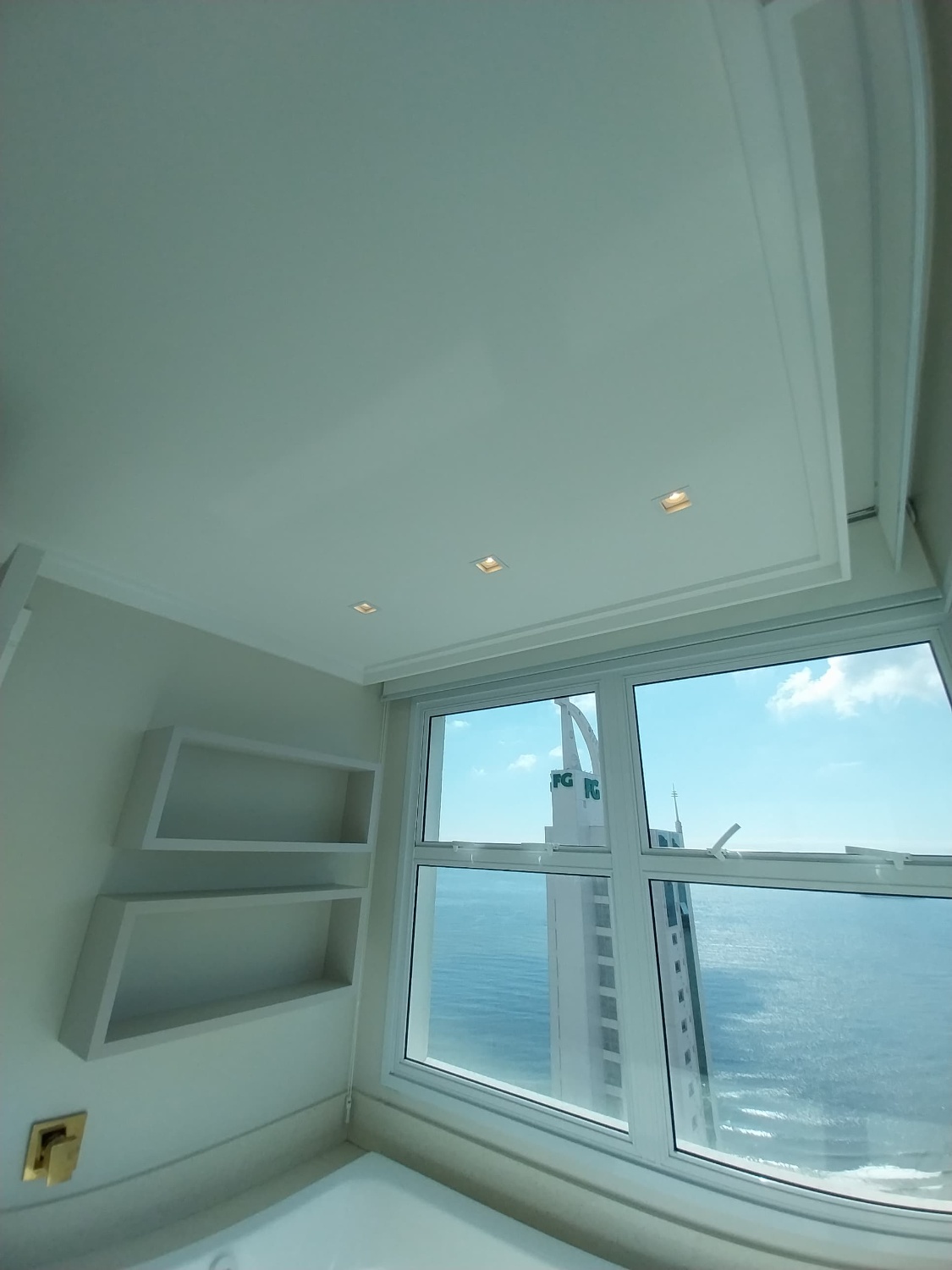 Apartamento no Edifício Eleganza Tower em Balneário Camboriú - foto 8