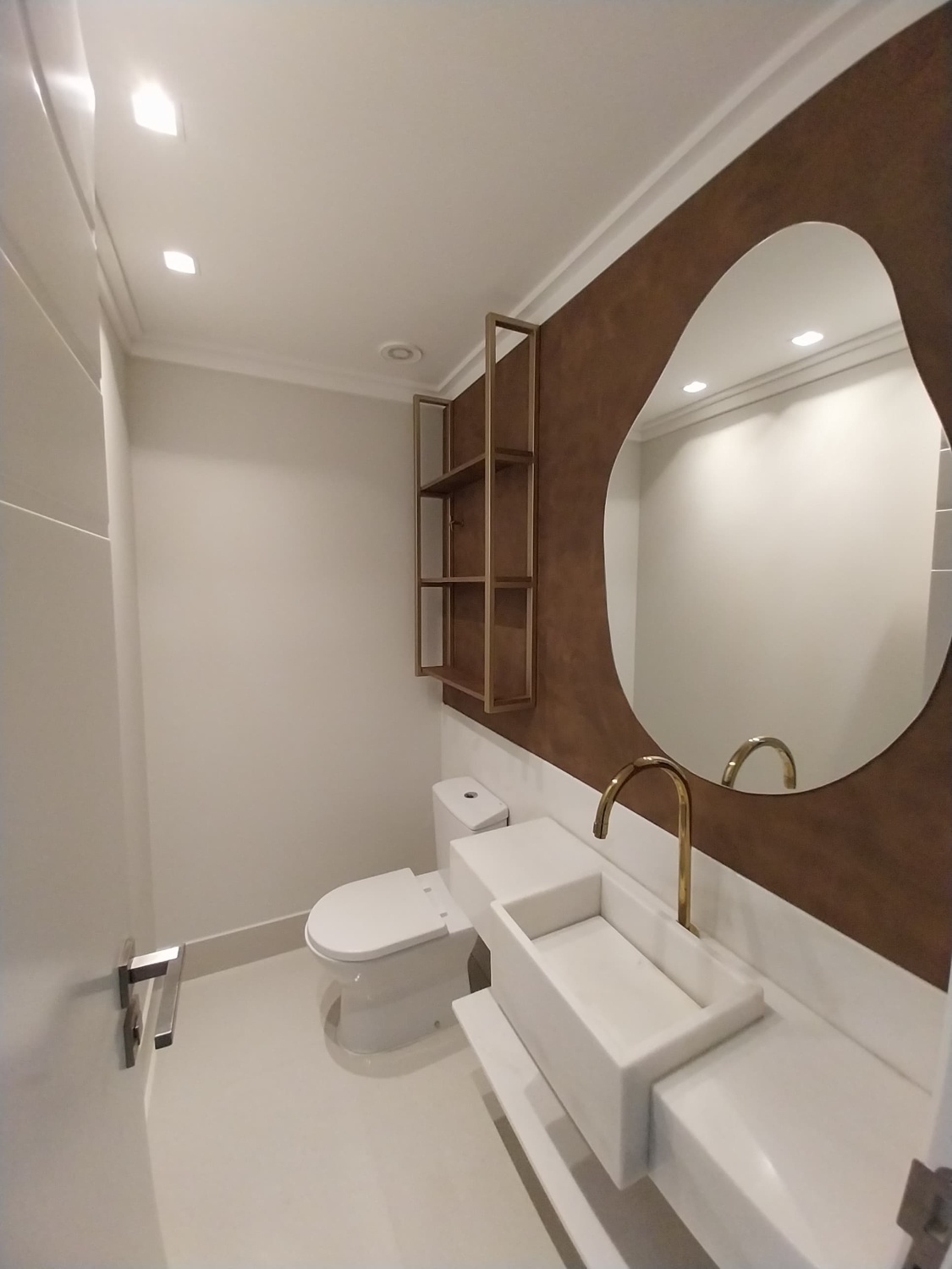 Apartamento no Edifício Eleganza Tower em Balneário Camboriú - foto 23