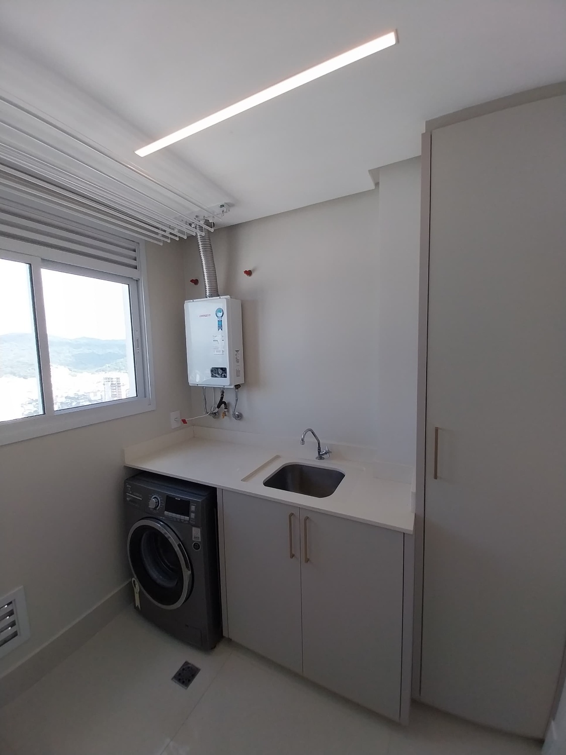 Apartamento no Edifício Eleganza Tower em Balneário Camboriú - foto 24