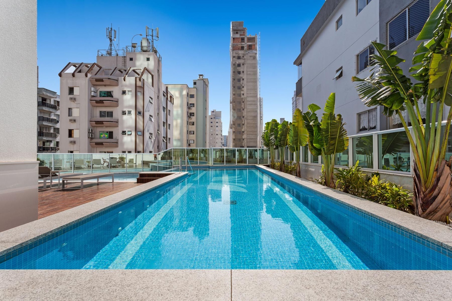 Apartamento no Edifício Eleganza Tower em Balneário Camboriú - foto 34