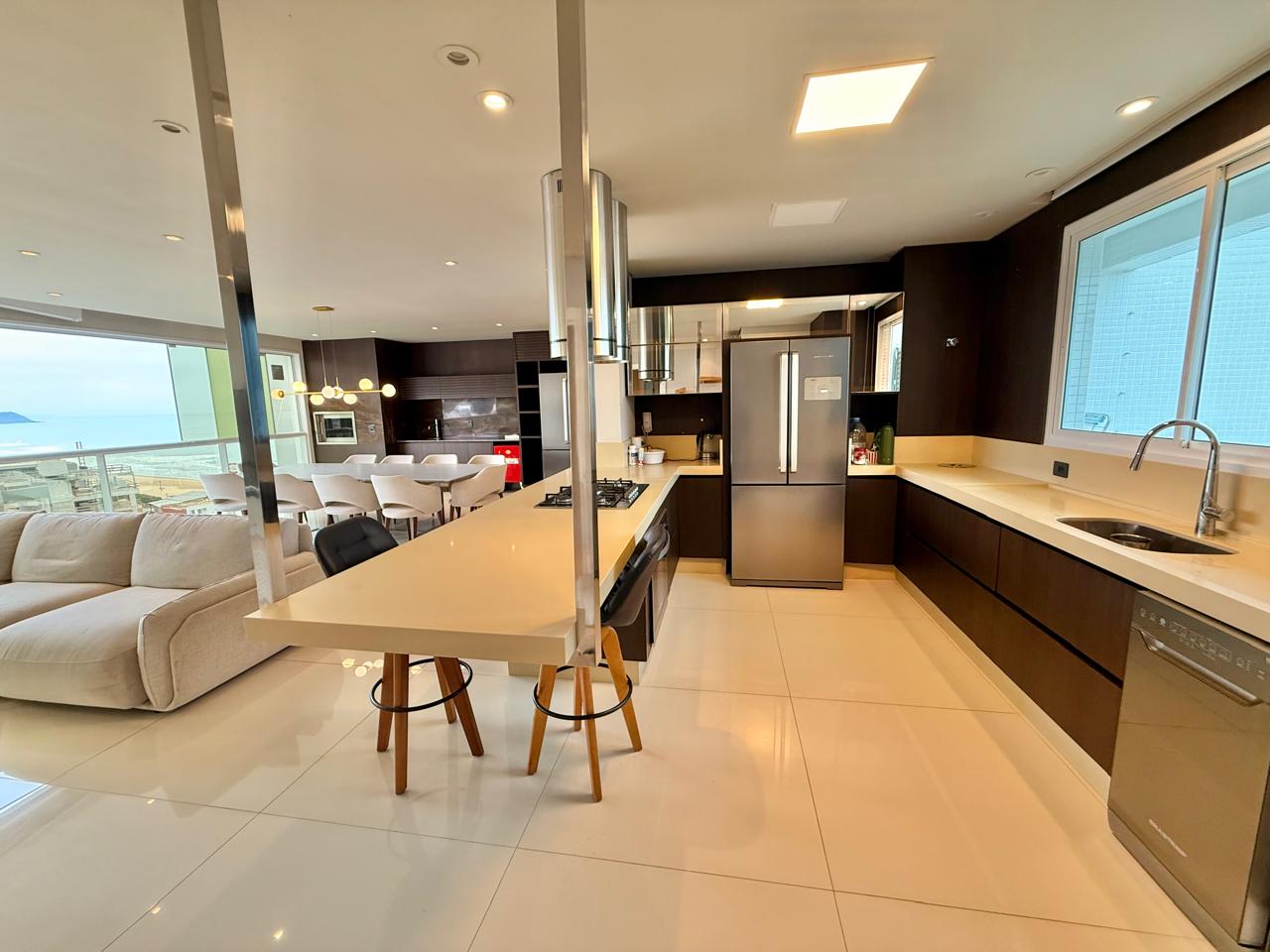 Apartamento no Ed. Mirage Residence na Praia Brava - foto 3