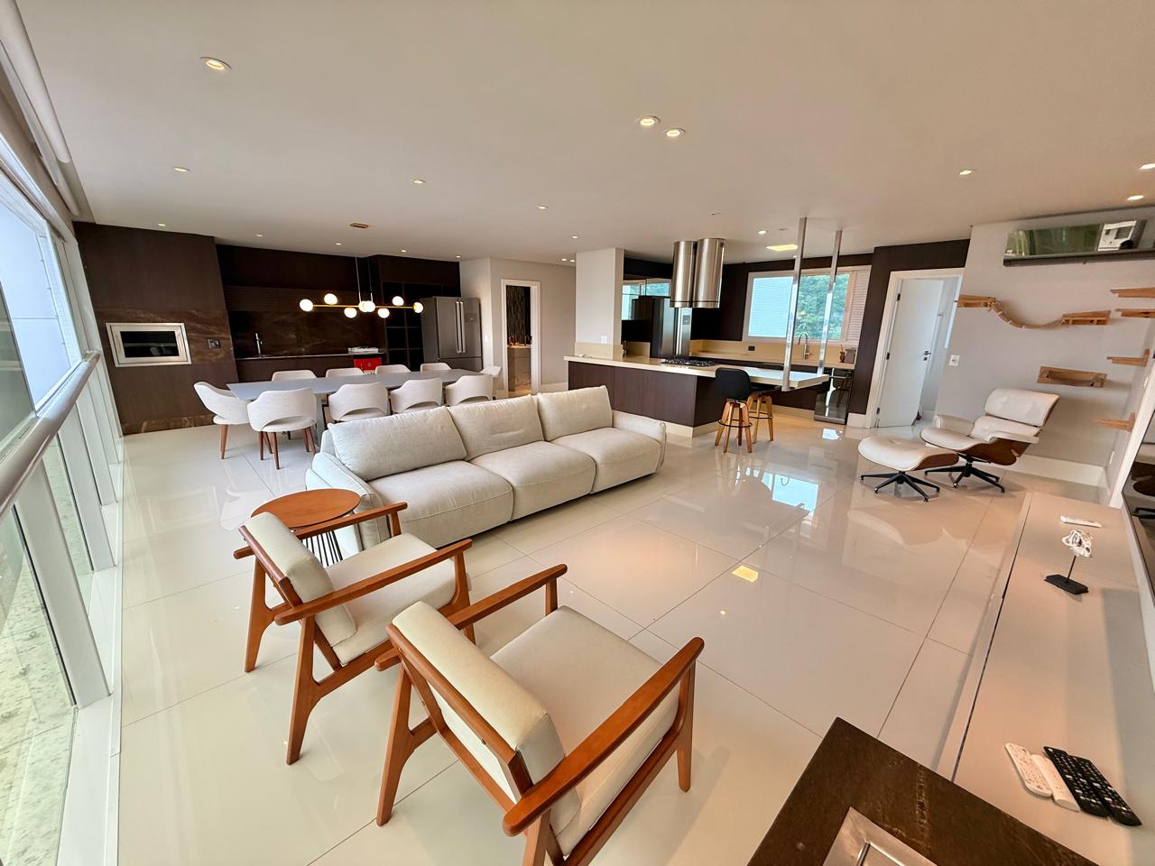 Apartamento no Ed. Mirage Residence na Praia Brava - foto 8